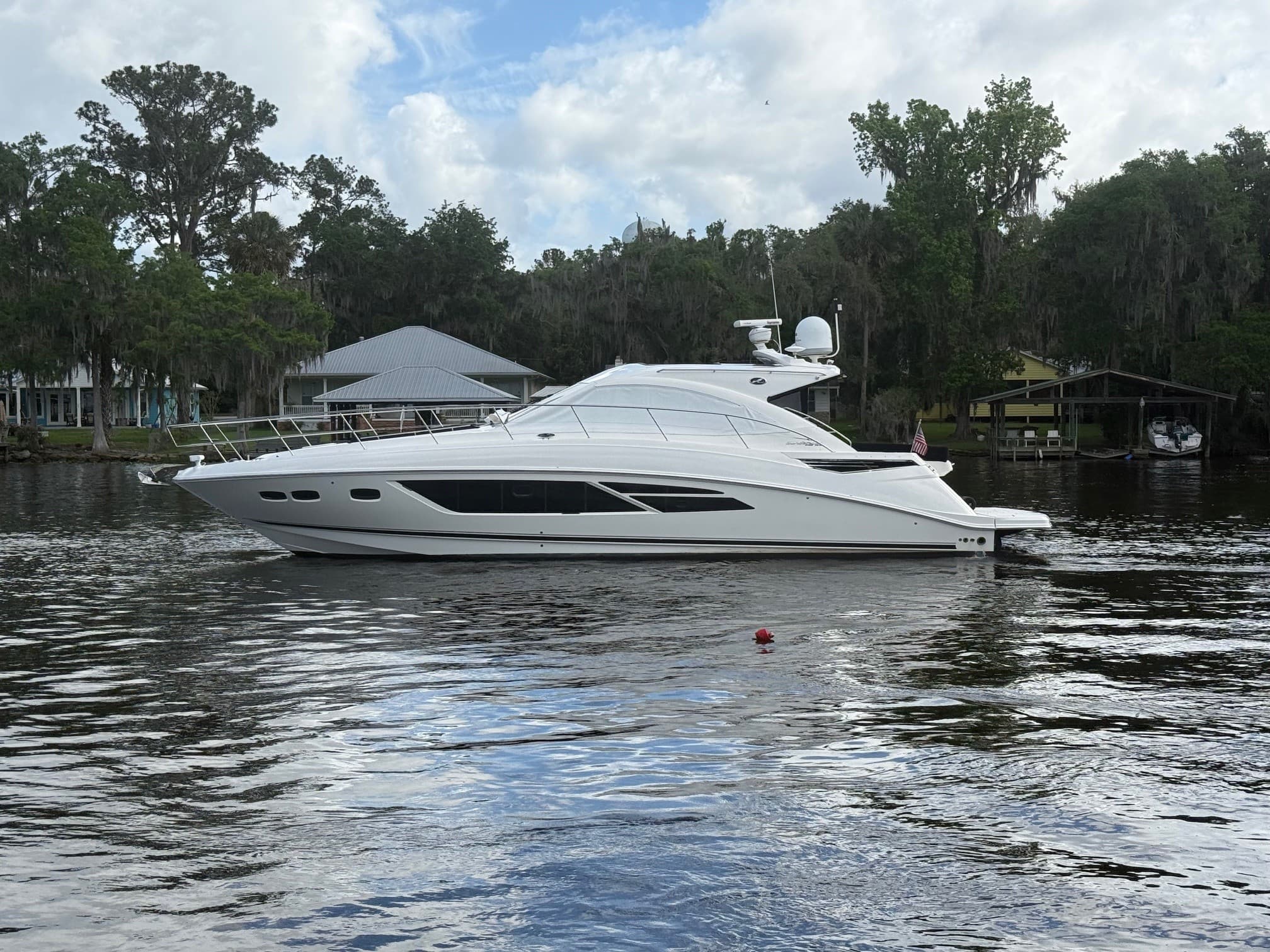 2016 Sea Ray 510 Sundancer for Sale in Jacksonville Beach, Florida Sport Cruiser