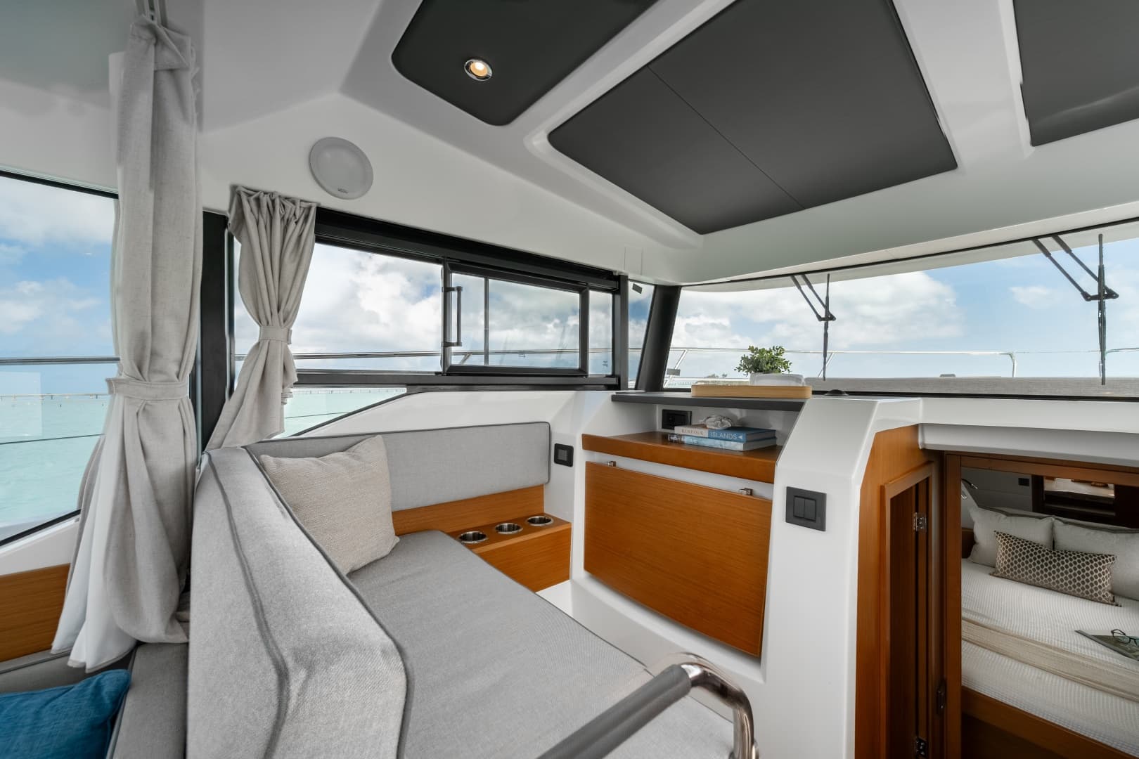 2027 Beneteau Swift Trawler 37 Sedan for Sale in South Dartmouth, Massachusetts Motor Yacht 5