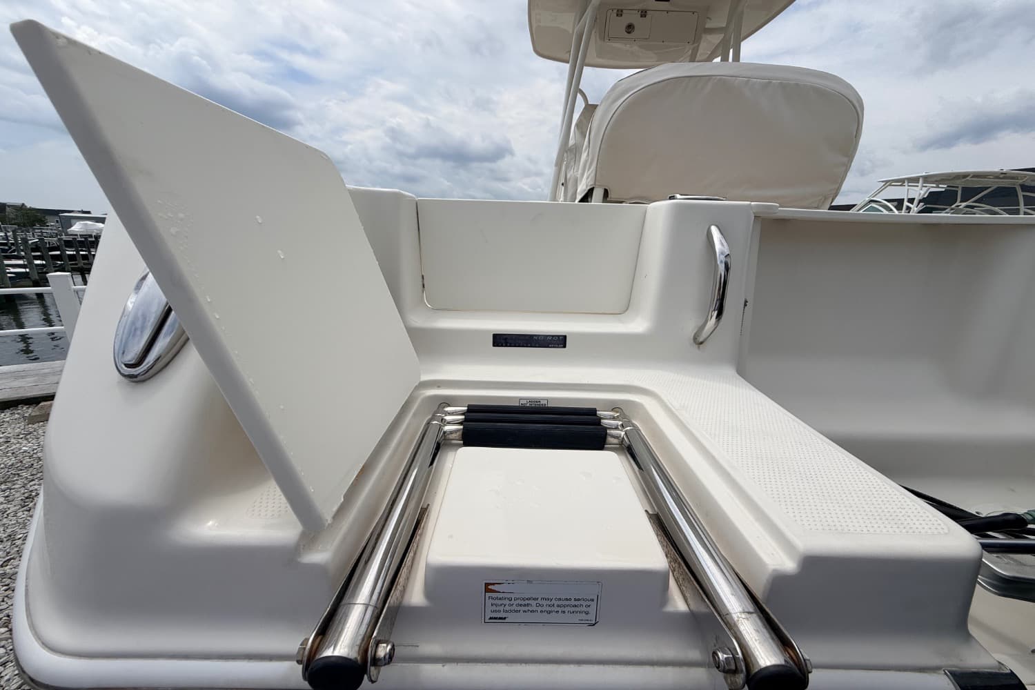 2022 Sailfish 220 CC in vendita a Somers Point, New Jersey Center Console 5