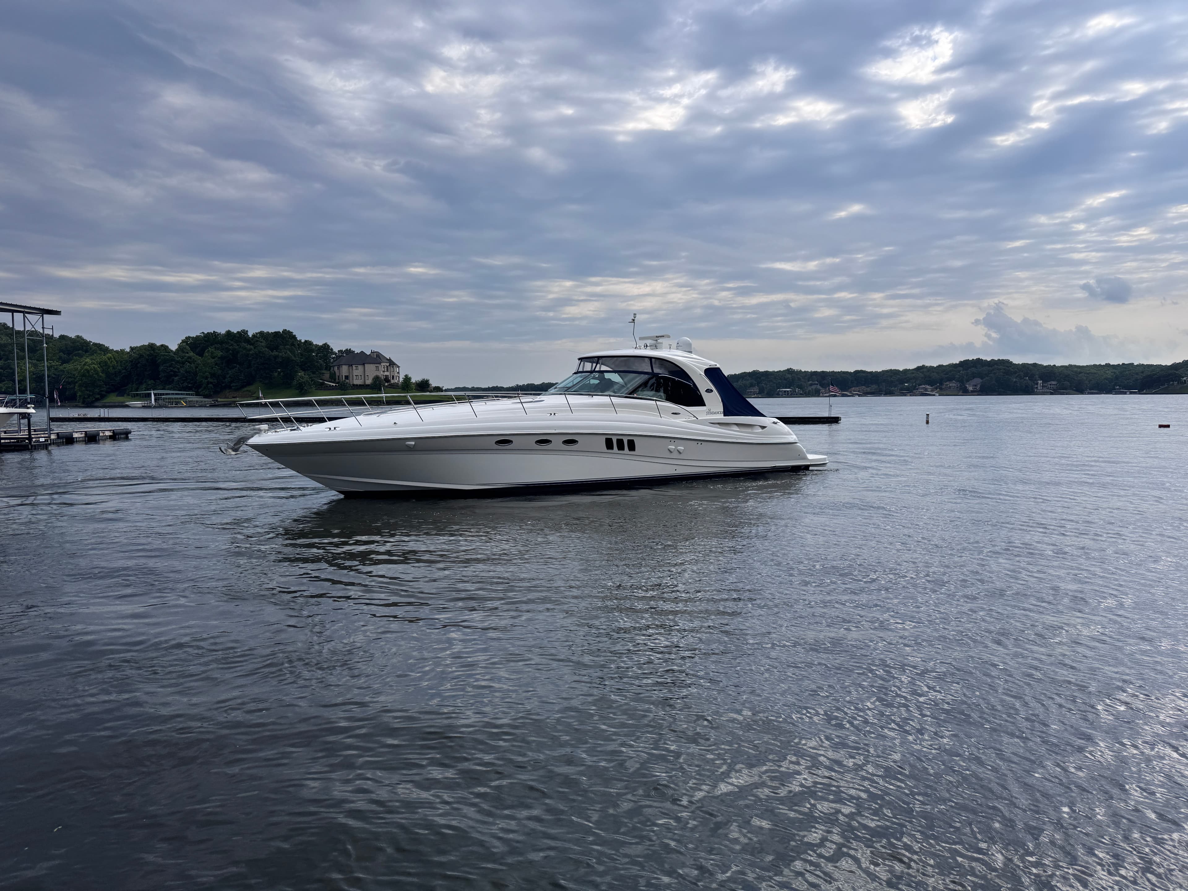 2007 Sea Ray 52 Sundancer zum Verkauf in Lake Ozark, MO Sport Cruiser 2