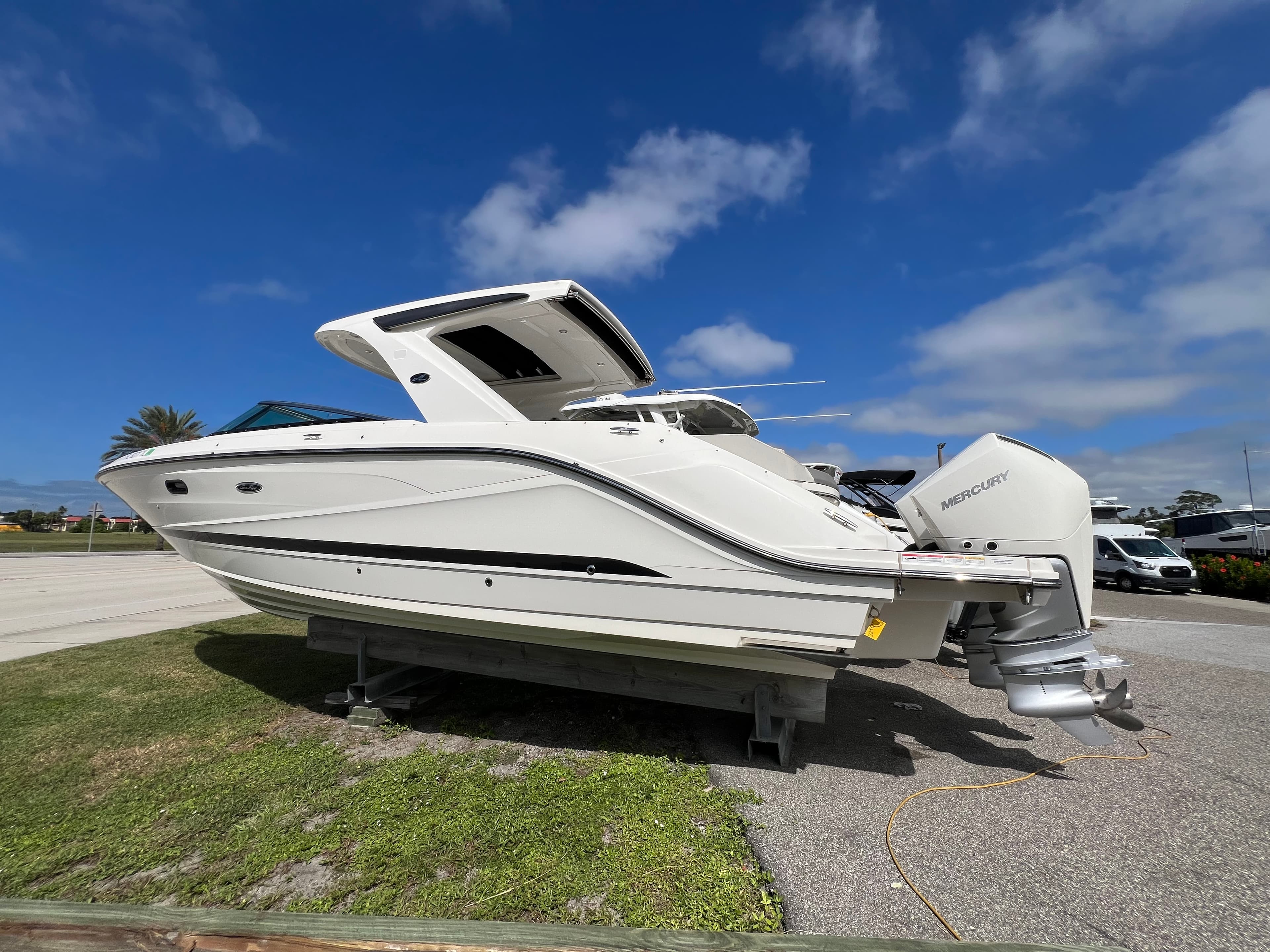 2023 Sea Ray SLX 310 Outboard in vendita a Venice, Florida Bowrider 3