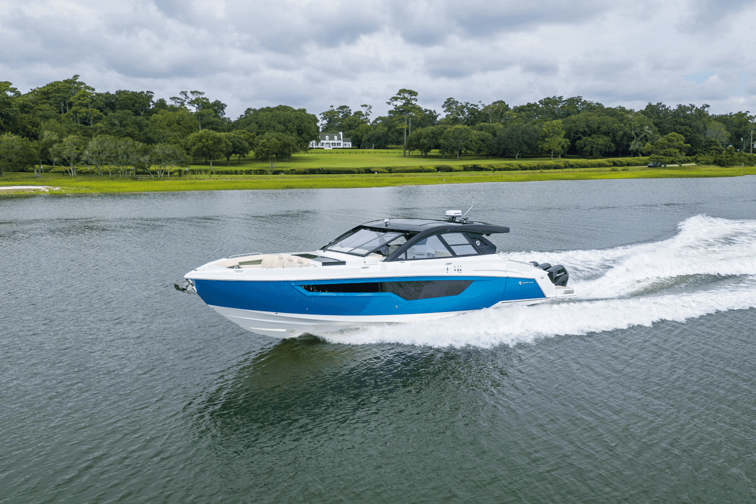 2026 Cruisers Yachts 50 GLS for Sale in Wrightsville Beach, North Carolina Day Boats 4