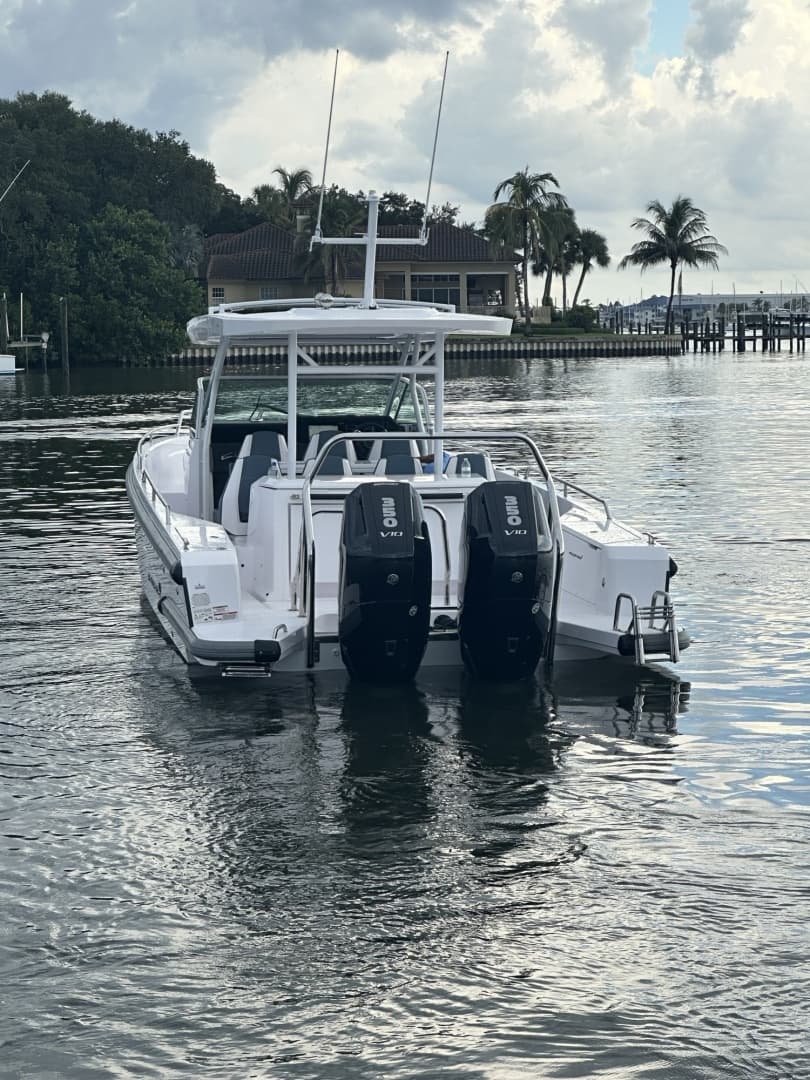 2024 Axopar 37 Sun-Top in vendita a Stuart, Florida Day Boats 5