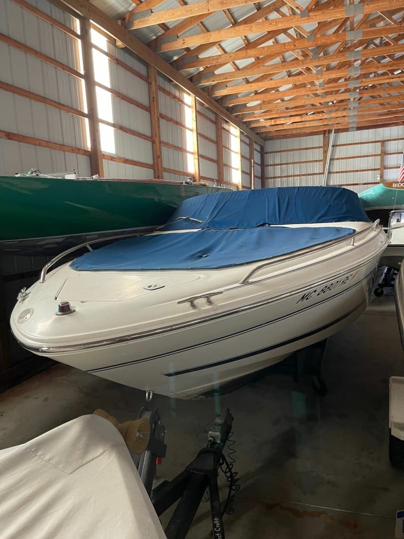 1997 Sea Ray 230 Bow Rider a la venta en Harbor Springs, Michigan Bowrider 2