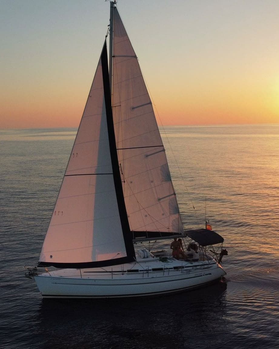 2003 Bavaria Yachts 36 Cruiser for Sale in Barcelona, ES Monohull 2