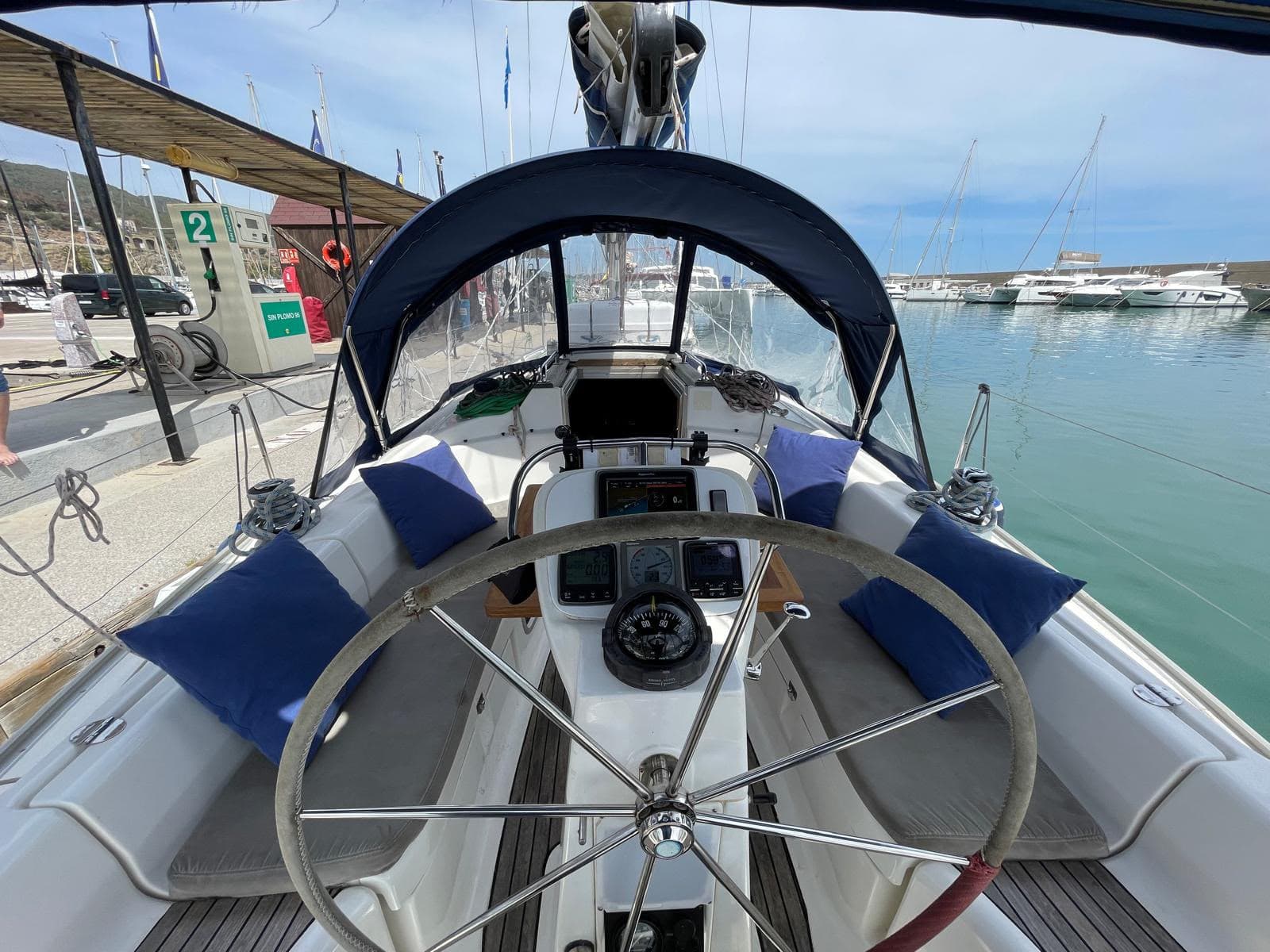2003 Bavaria Yachts 36 Cruiser for Sale in Barcelona, ES Monohull 5