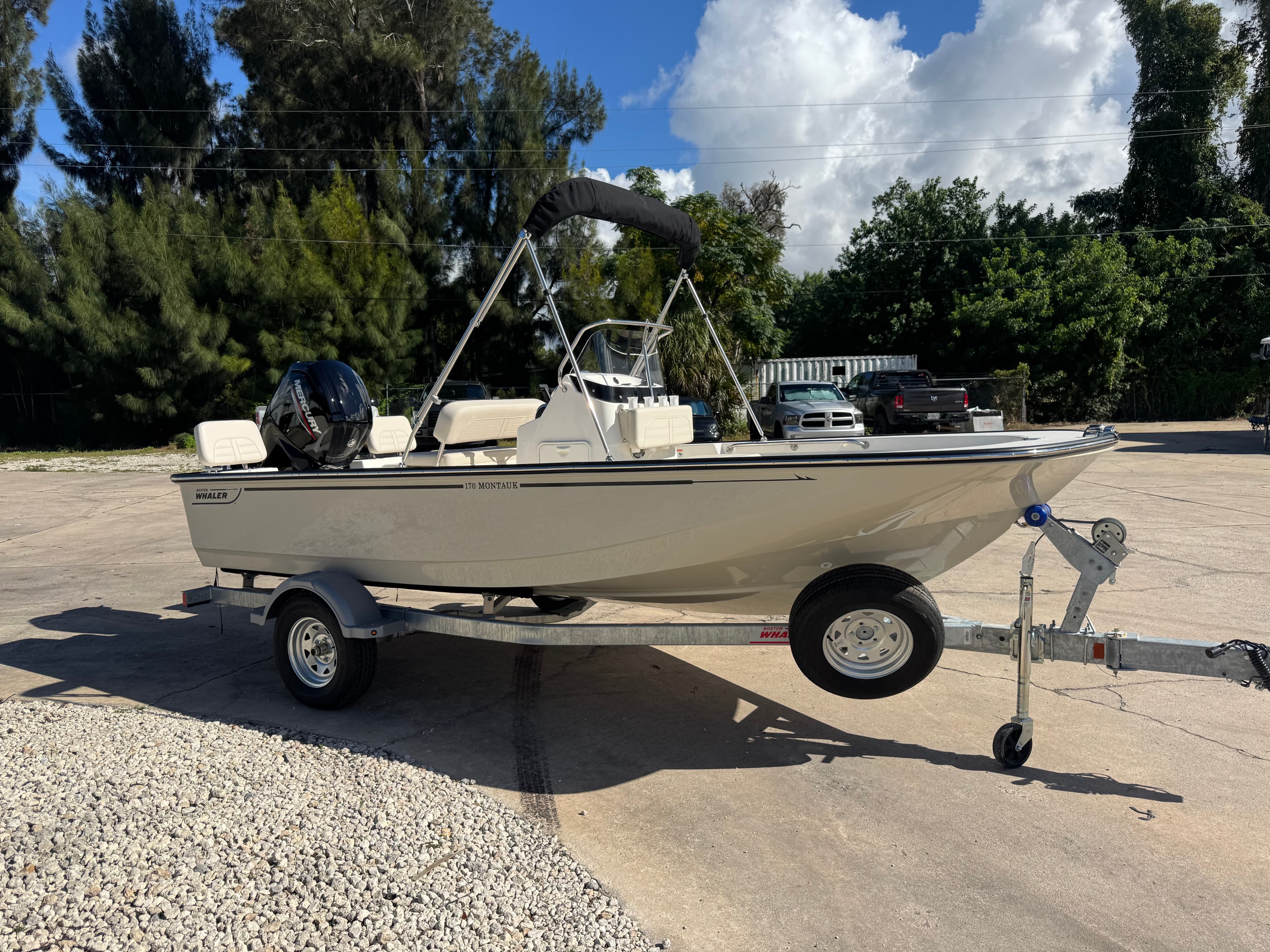 2027 Boston Whaler 170 Montauk zum Verkauf in Cocoa, Florida Center Console