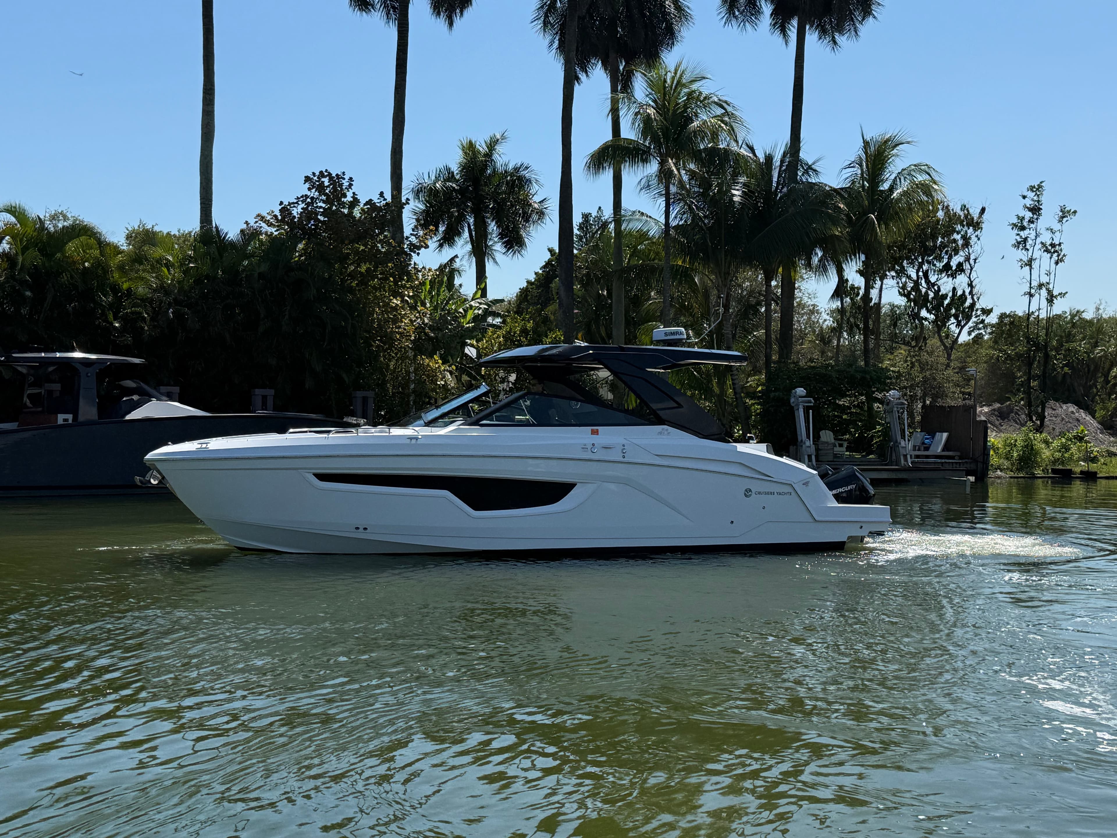 2022 Cruisers Yachts 34 GLS OB zum Verkauf in Miami, FL Sport Cruiser 3