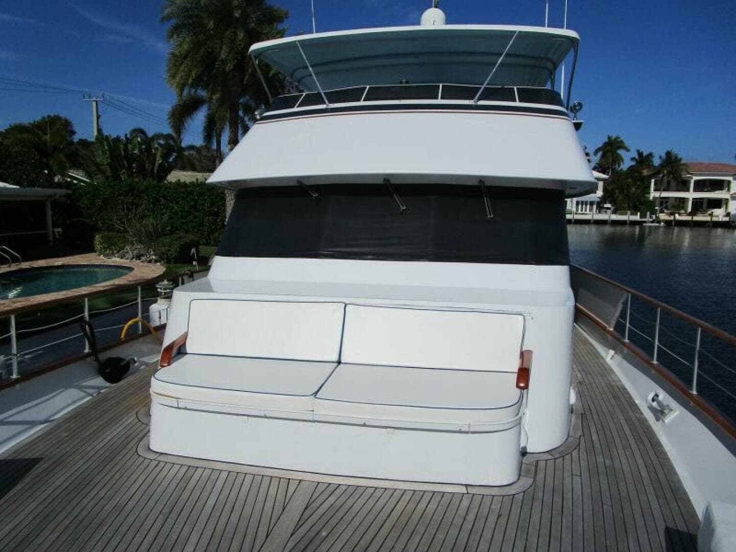 1986 Burger Boats 87 Flush Deck zum Verkauf in Ft. Lauderdale, Florida Motor Yacht 5