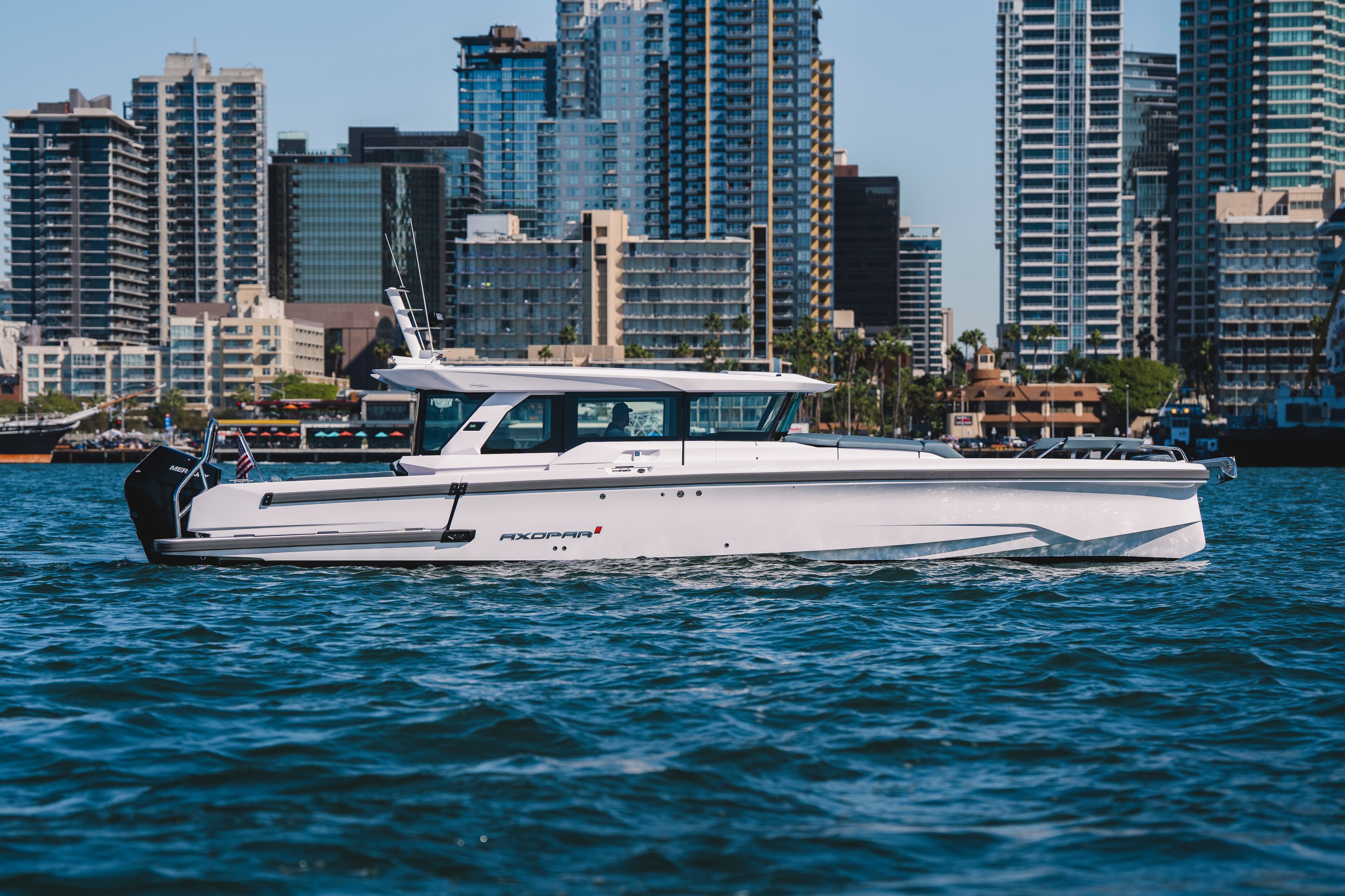 2026 Axopar 38 XC Cross Cabin a la venta en San Diego, California Express Cruiser