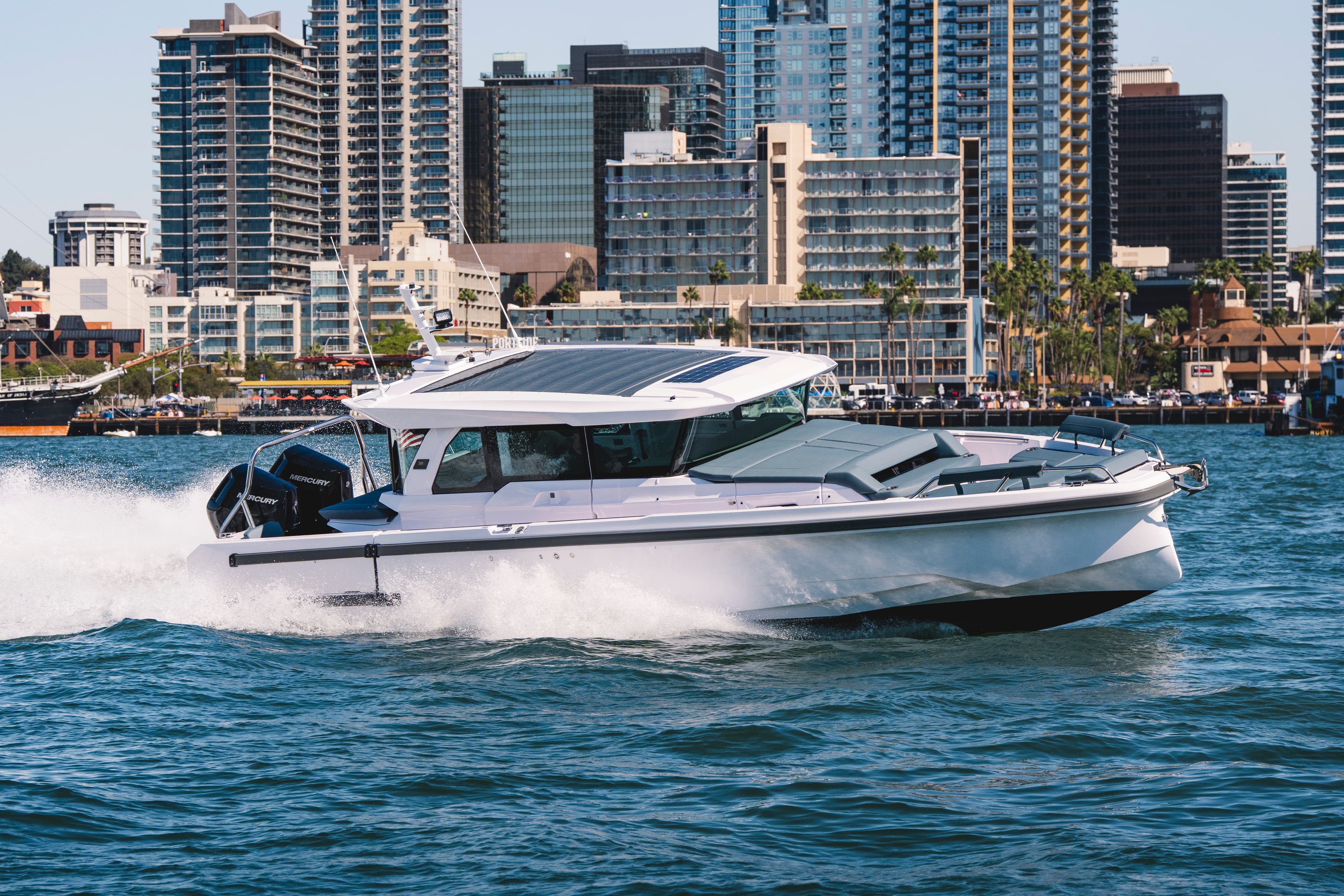 2026 Axopar 38 XC Cross Cabin a la venta en San Diego, California Express Cruiser 3