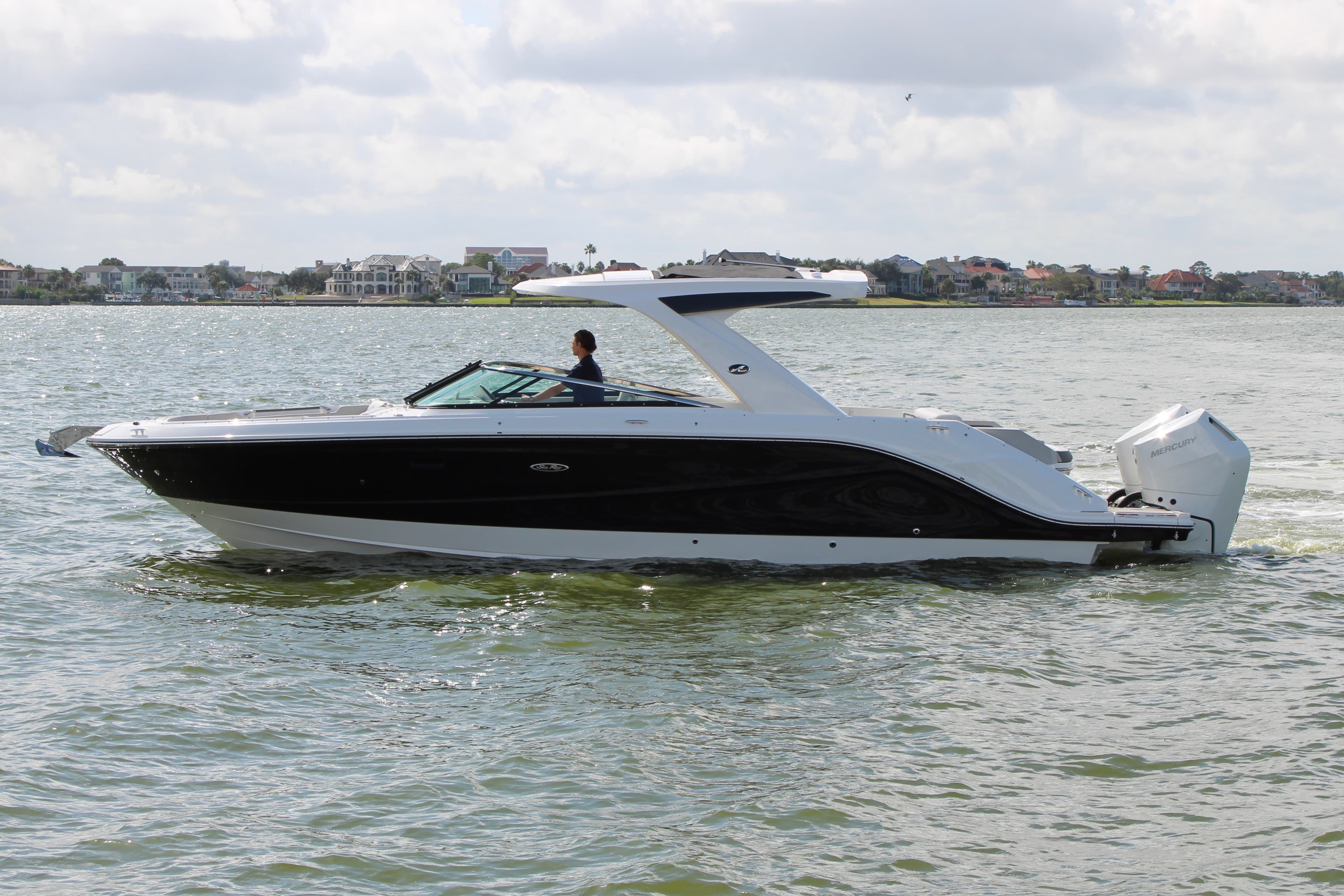 2027 Sea Ray SLX 310 Outboard for Sale in Seabrook, TX Bowrider