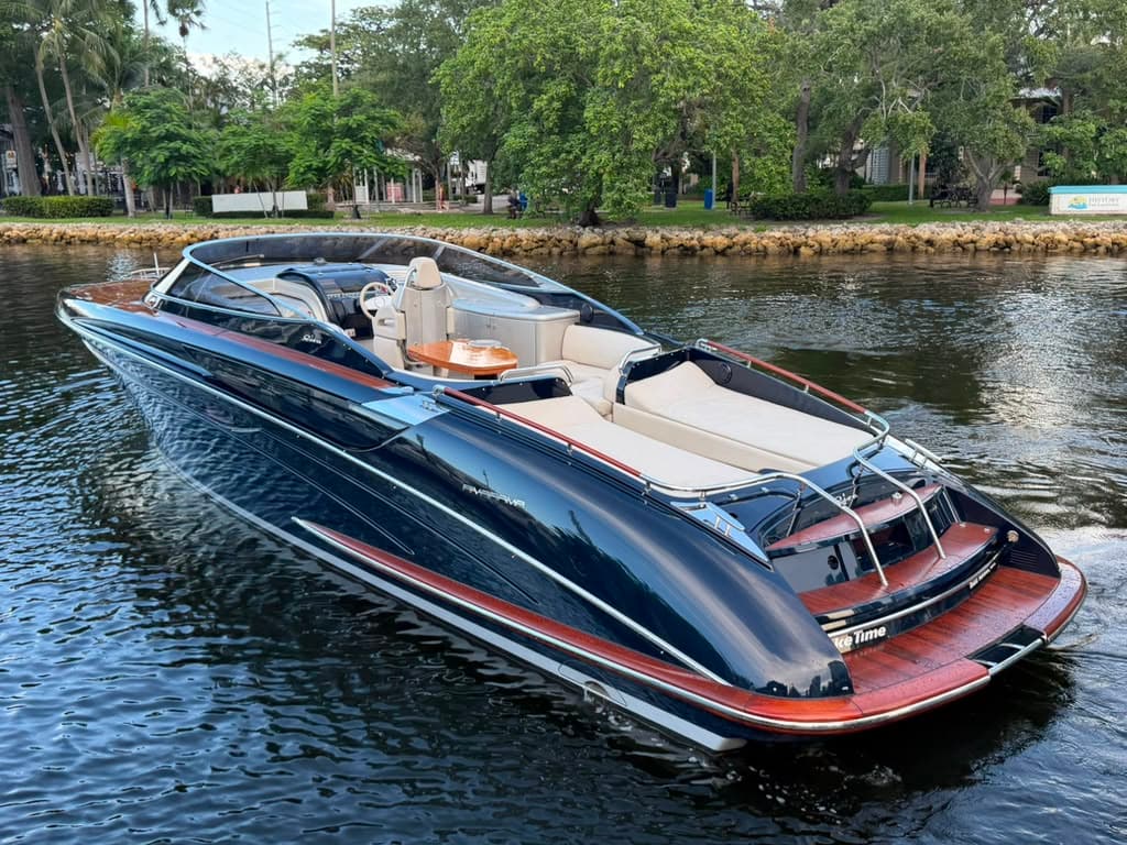 2009 Riva 44 Rivarama à vendre à Miami, Florida Express Cruiser