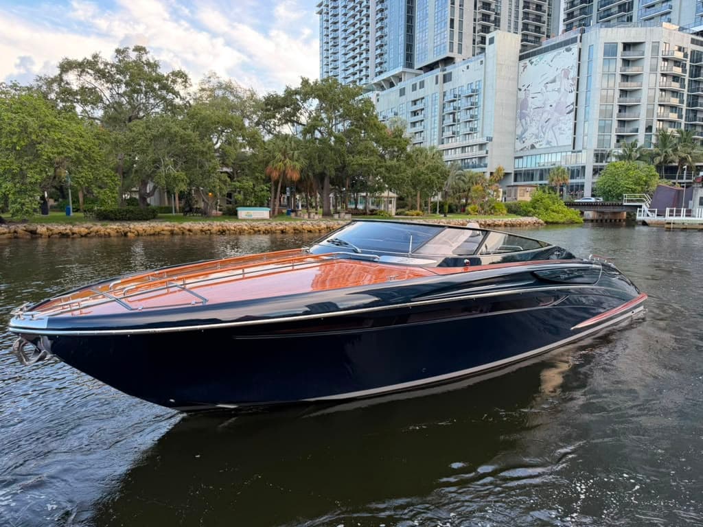 2009 Riva 44 Rivarama à vendre à Miami, Florida Express Cruiser 2