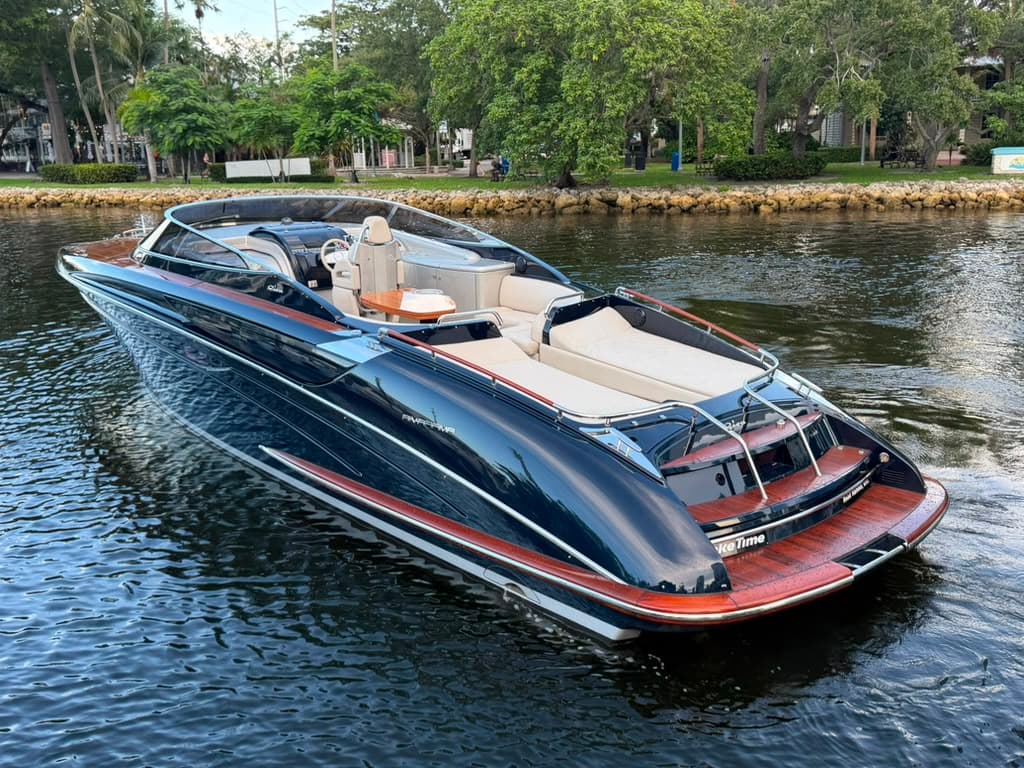 2009 Riva 44 Rivarama à vendre à Miami, Florida Express Cruiser 4