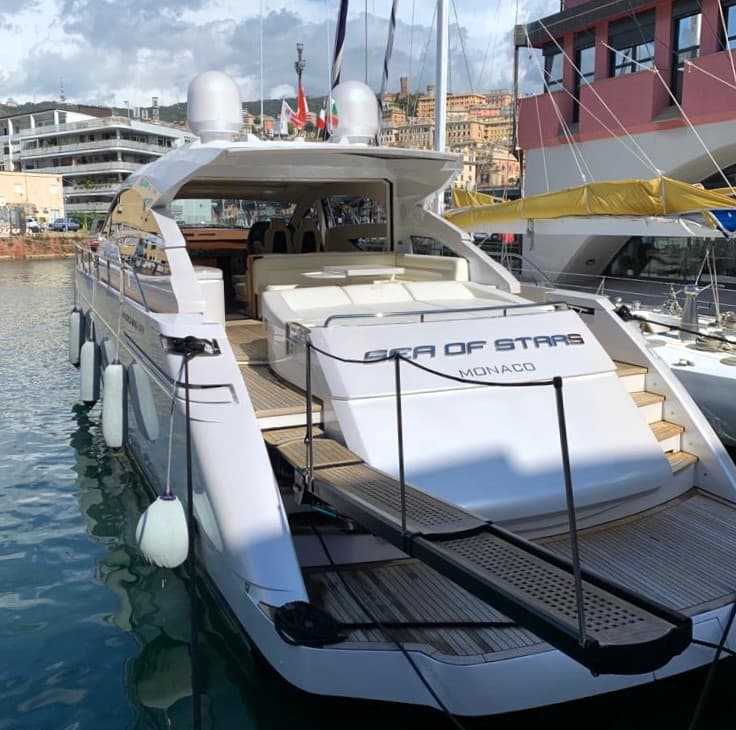 2010 Pershing 64 te koop in Naples, IT Motor Yacht 2