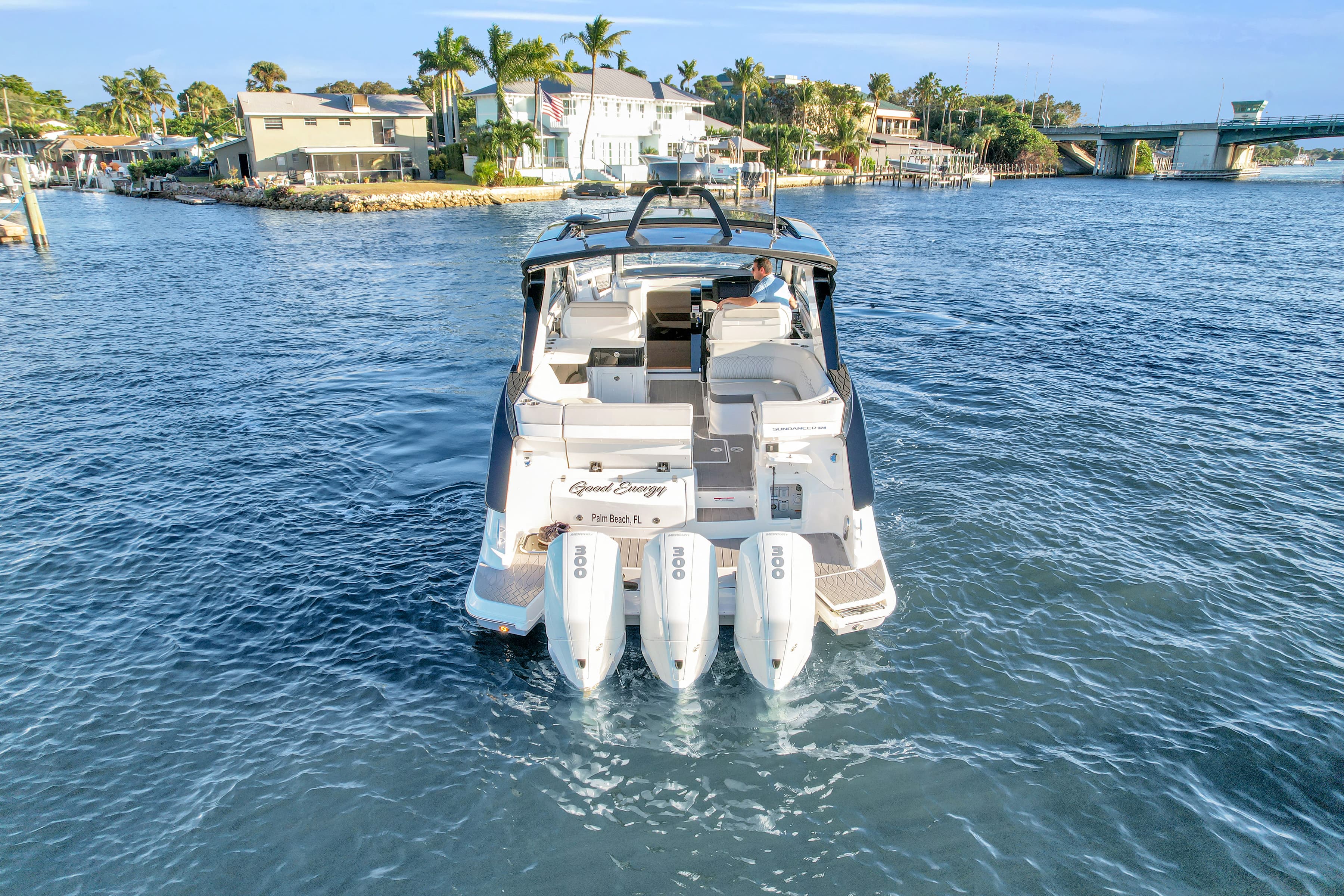 2023 Sea Ray Sundancer 370 Outboard zum Verkauf in Palm Beach Gardens, FL Bowrider 4
