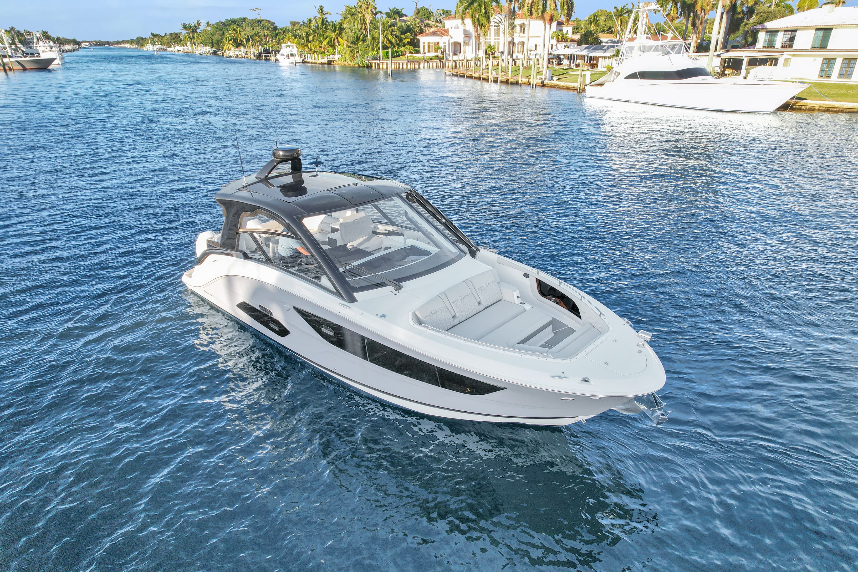 2023 Sea Ray Sundancer 370 Outboard zum Verkauf in Palm Beach Gardens, FL Bowrider 5
