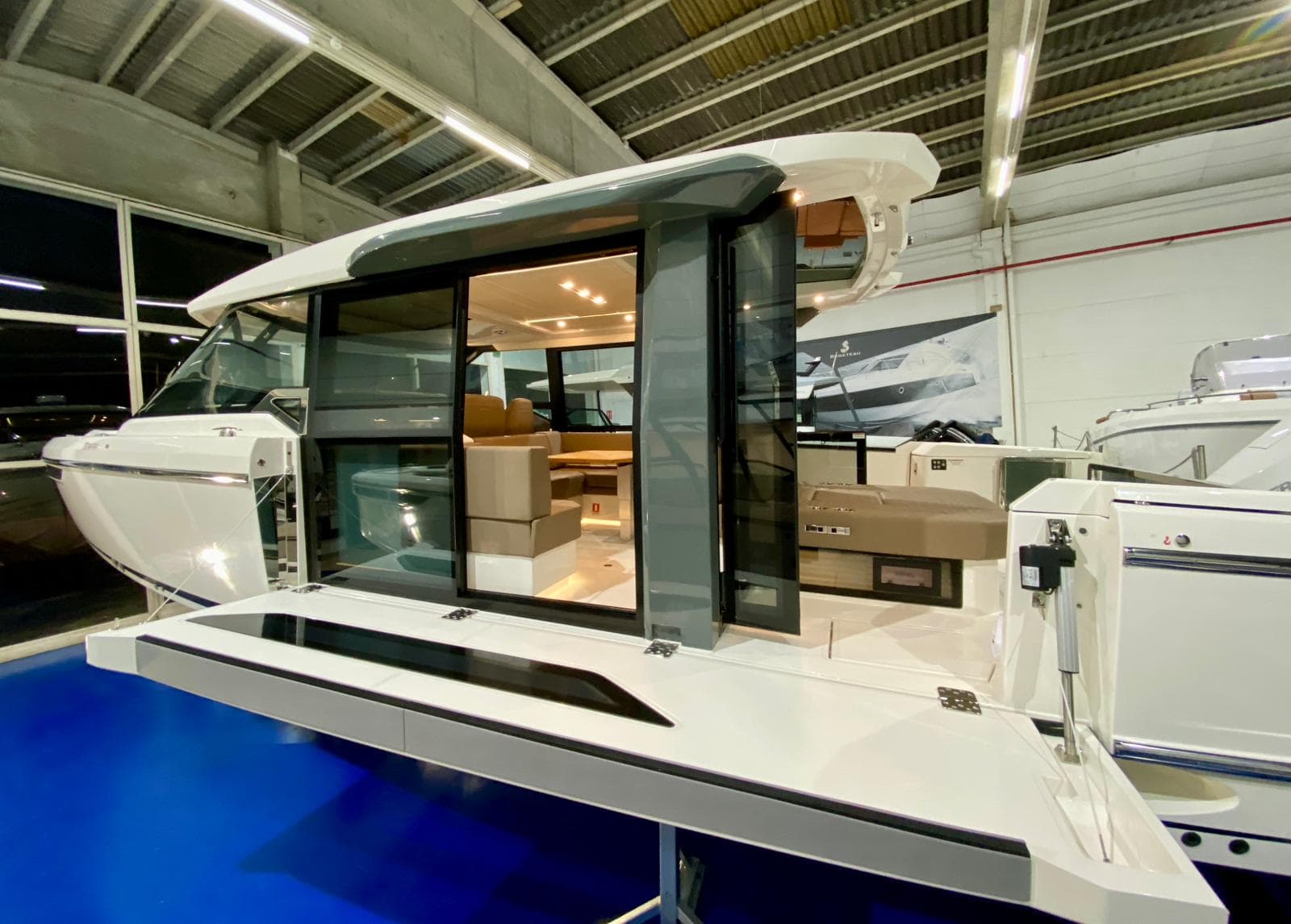 2025 Saxdor 400 GTC for Sale in Viladamat, ES Motor Yacht 4