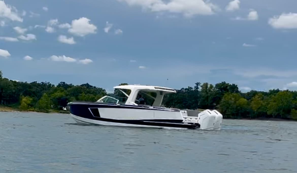 2023 Aviara AV 40 OB zum Verkauf in Lake Ozark, MO Day Boats