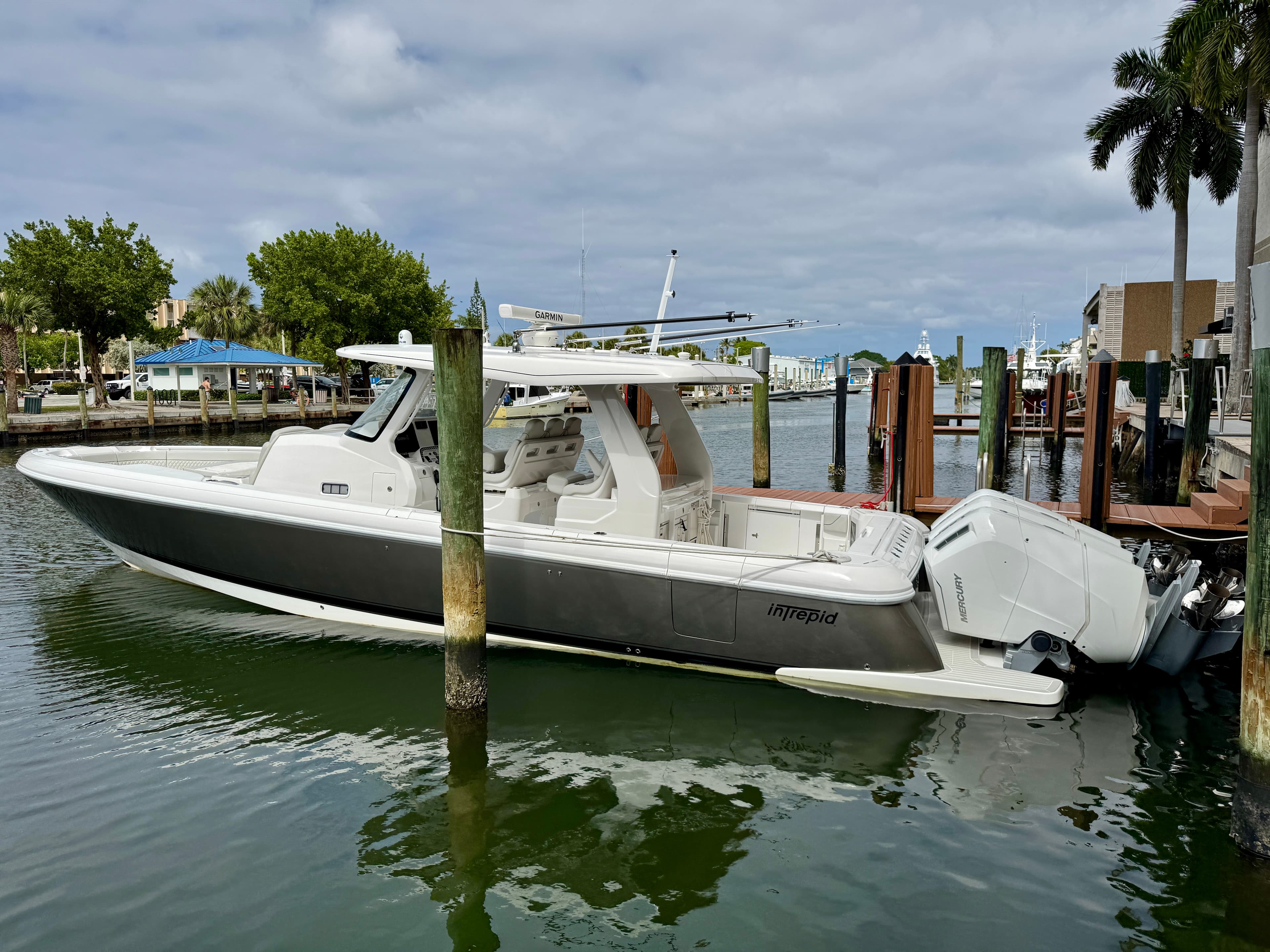 2024 Intrepid Powerboats 427 Nomad SE for Sale in Dania, FL Center Console 3