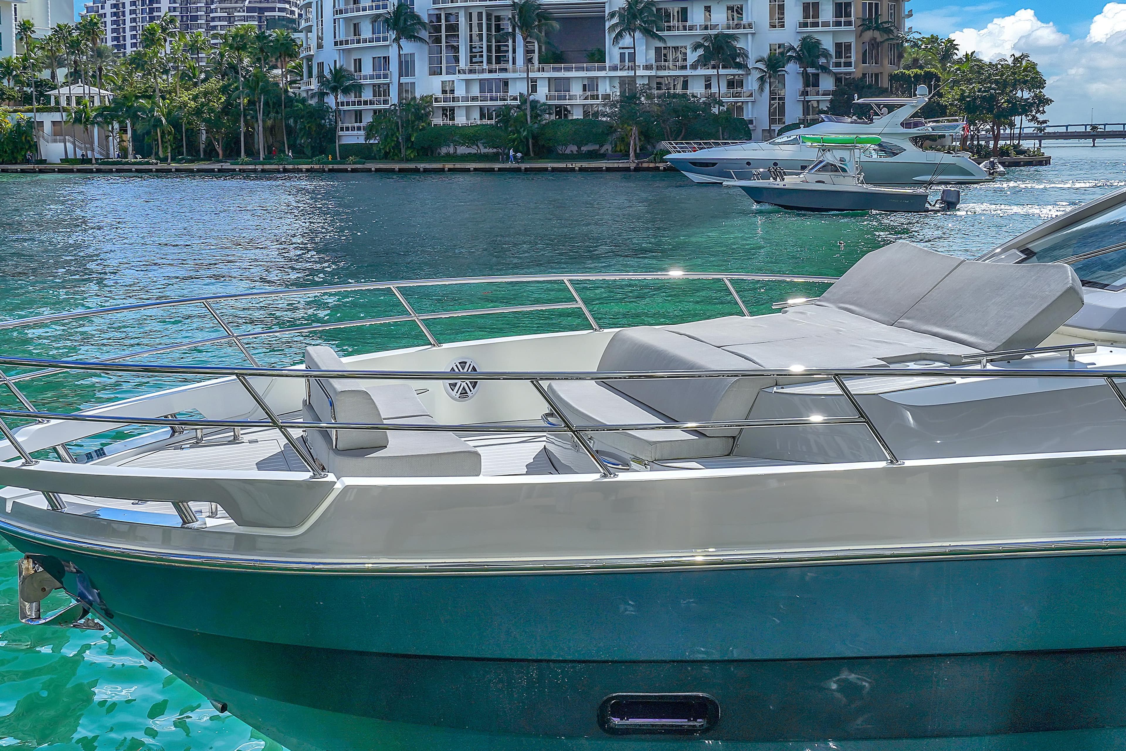 2020 Azimut Verve 40 for Sale in Miami, Florida Express Cruiser 5