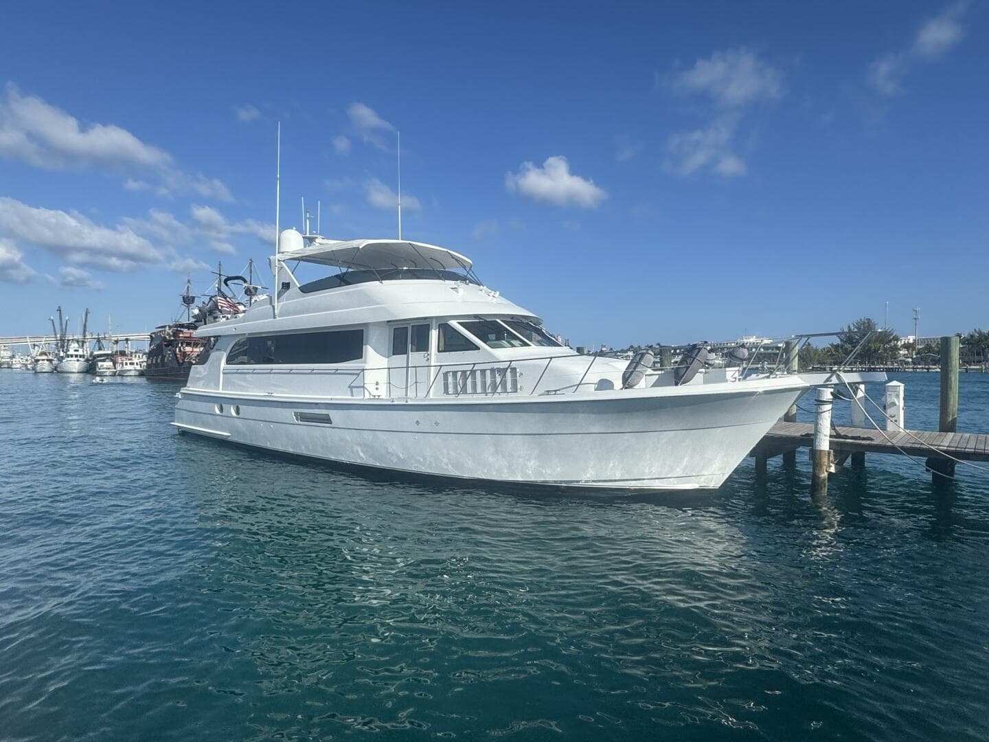 2000 Hatteras 75 Sport Deck for Sale in Fort Lauderdale, Florida Motor Yacht