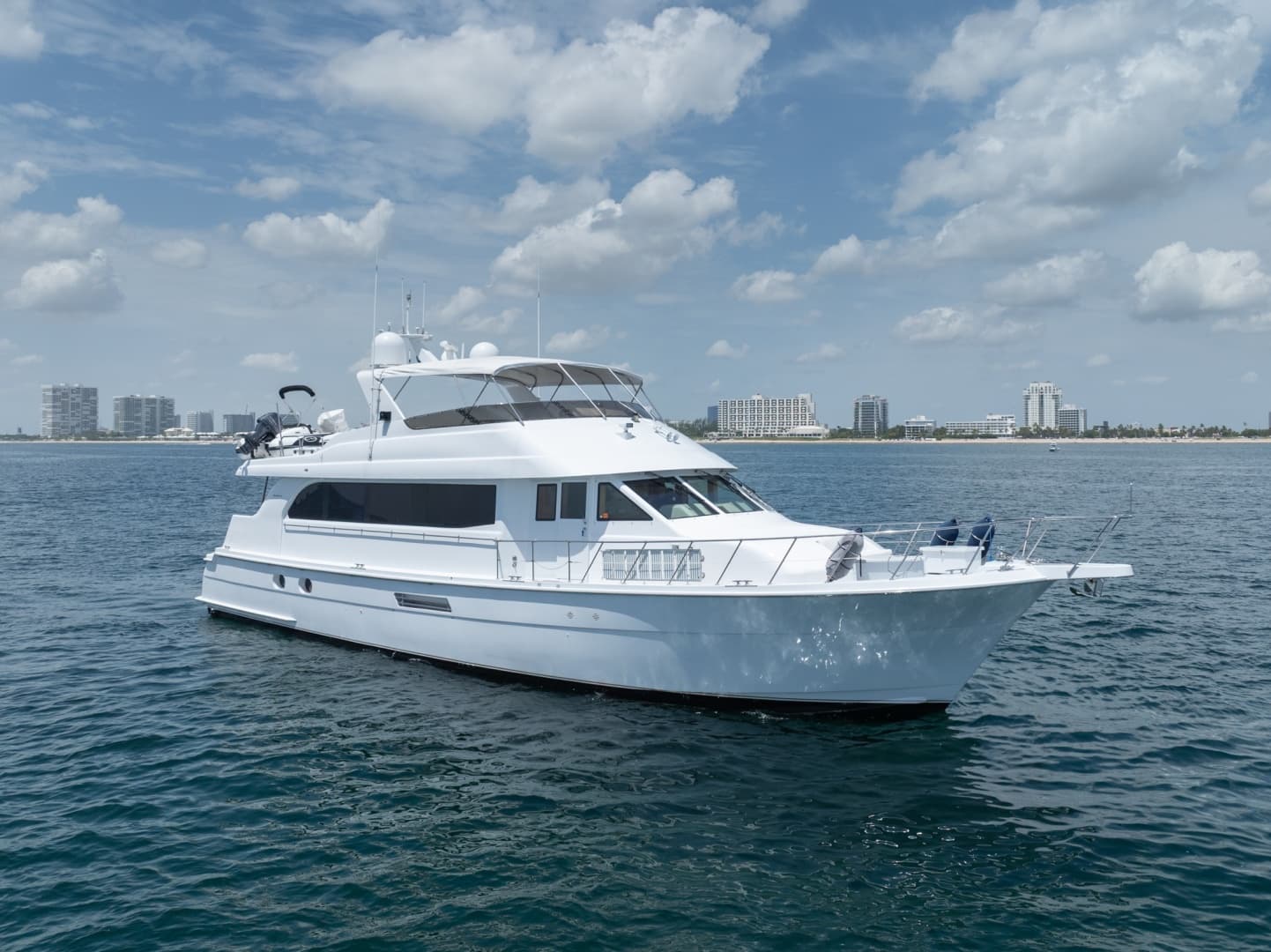 2000 Hatteras 75 Sport Deck for Sale in Fort Lauderdale, Florida Motor Yacht 2
