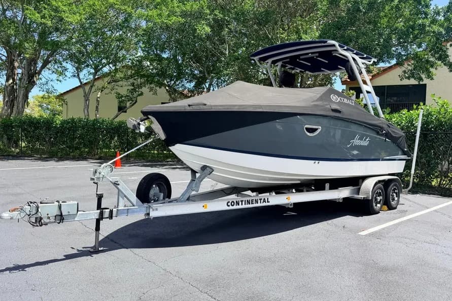 2022 Cobalt Boats R6 Outboard for Sale in Deerfield Beach, Florida Bowrider 5