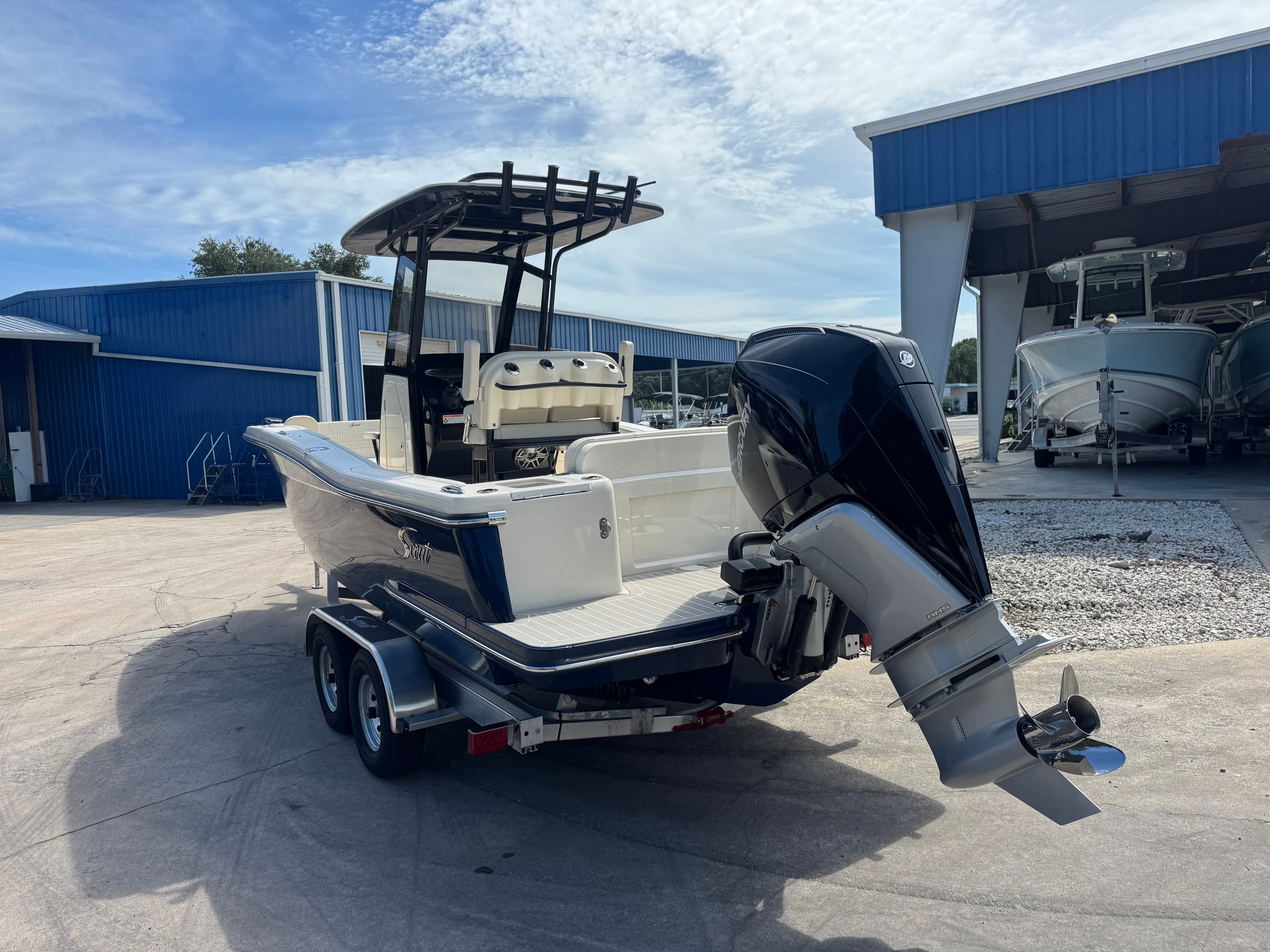 2027 Scout Boats 240 XSF for Sale in Cocoa, Florida Center Console 3