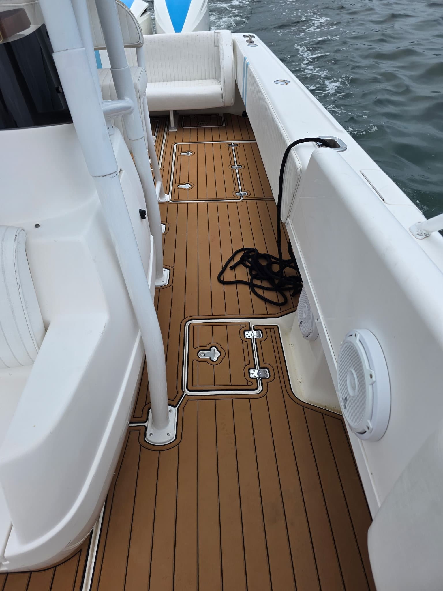 2008 Intrepid Powerboats 370 Cuddy à vendre à Sunny Isles Beach, Florida Center Console 3