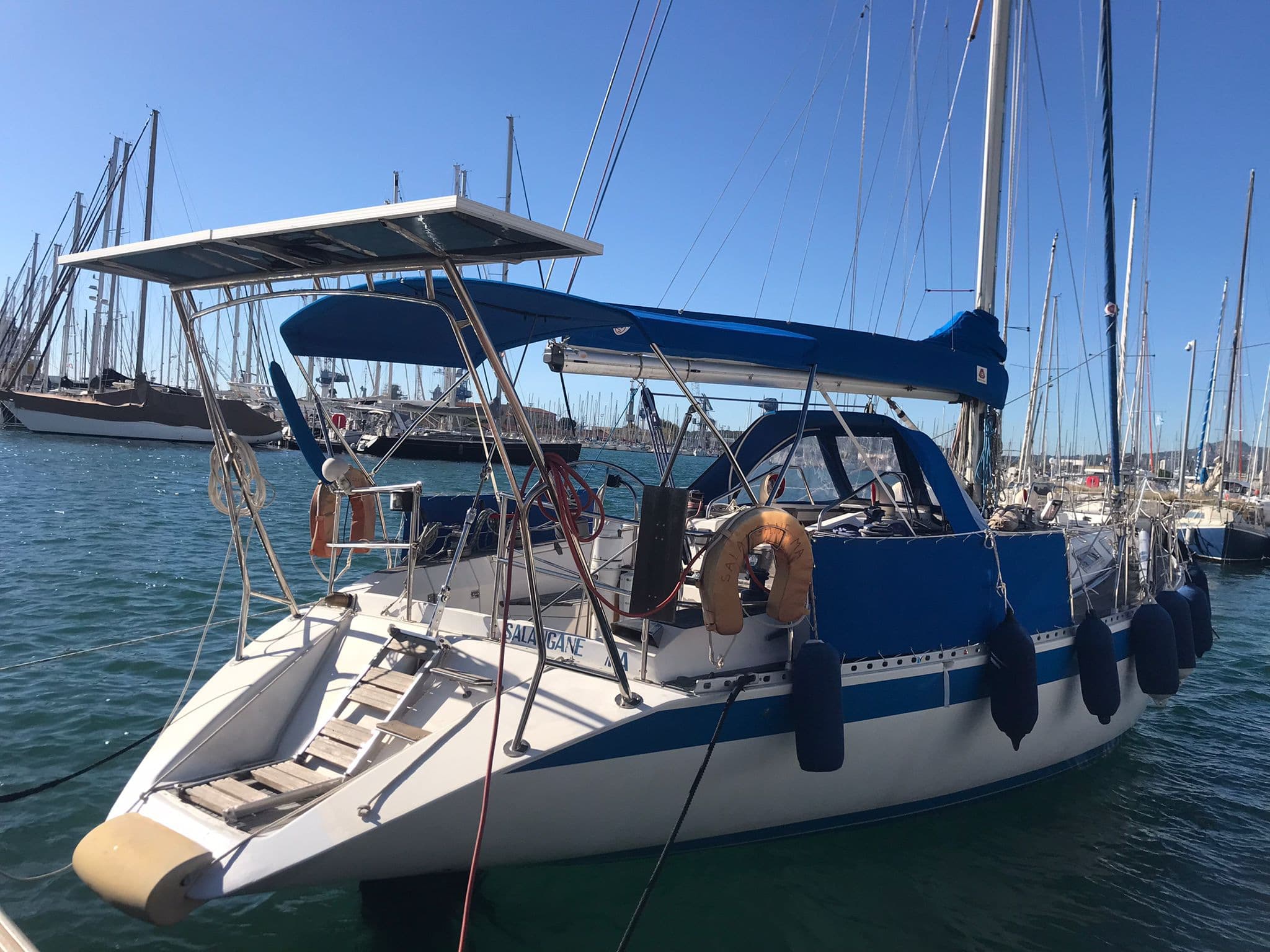 1985 Wauquiez Centurion 42 in vendita a Marseille, FR Sloop 3