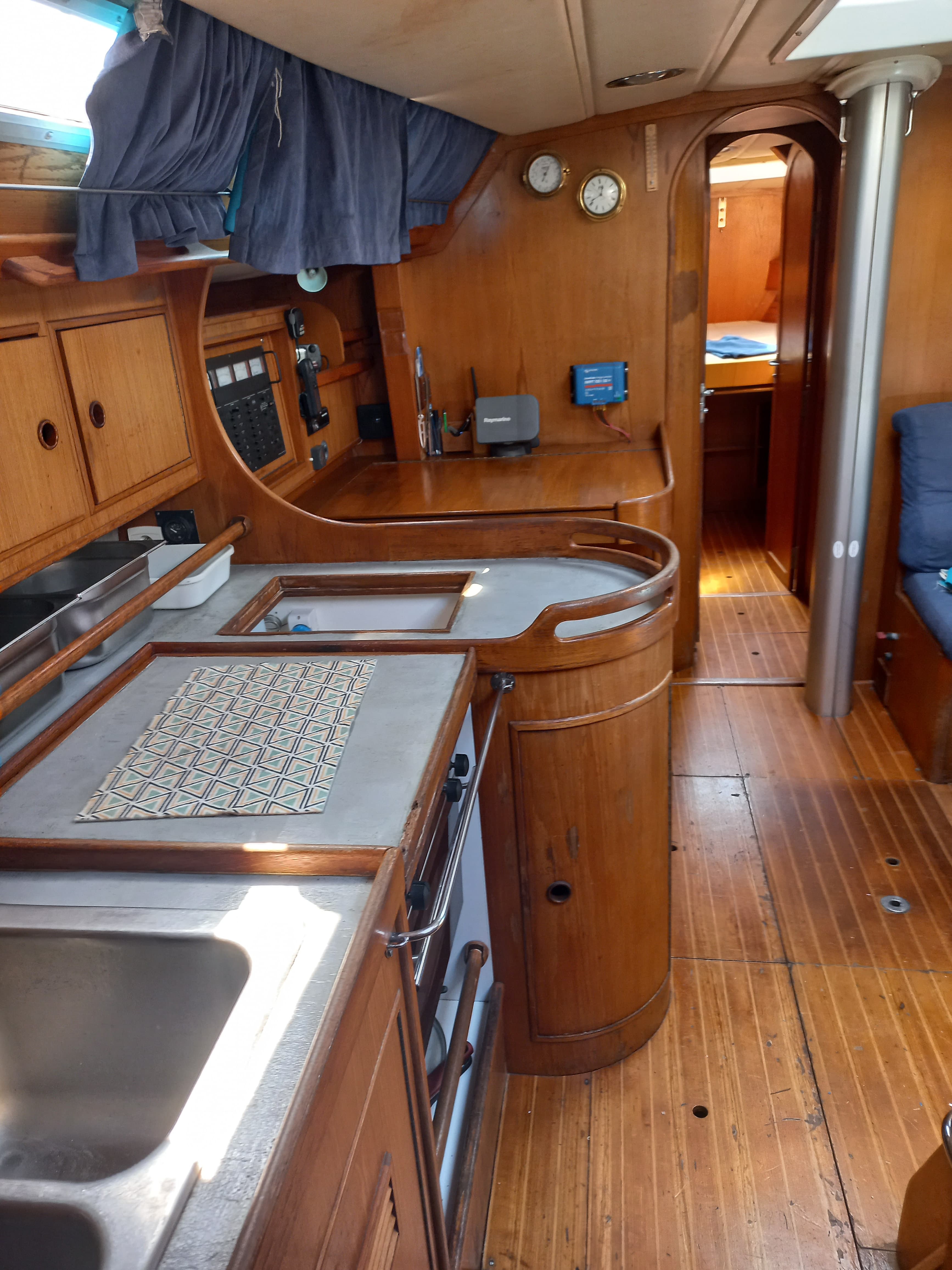 1985 Wauquiez Centurion 42 in vendita a Marseille, FR Sloop 5