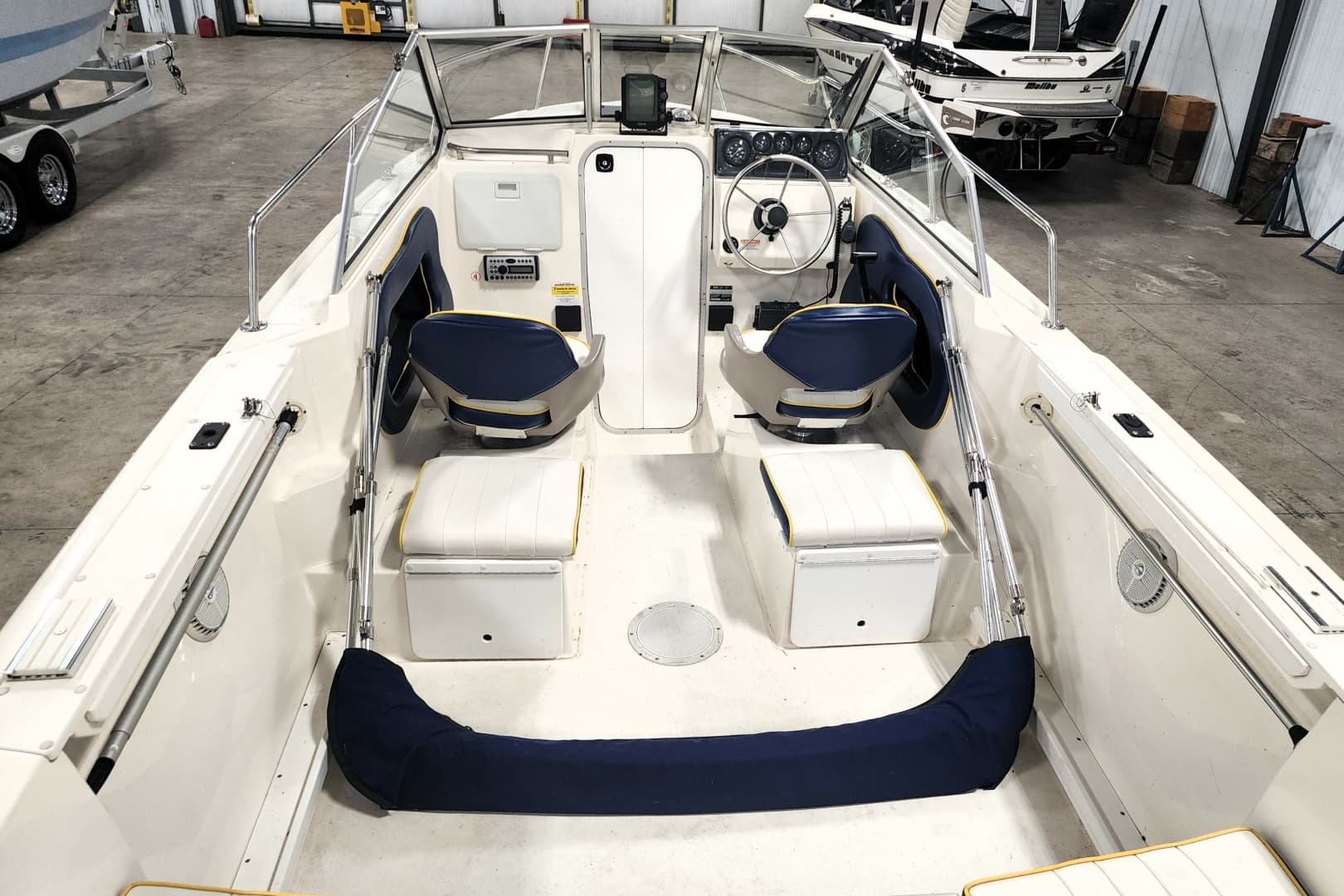1999 Campion Explorer 552 zum Verkauf in Charlevoix, Michigan Sport Fishing 3
