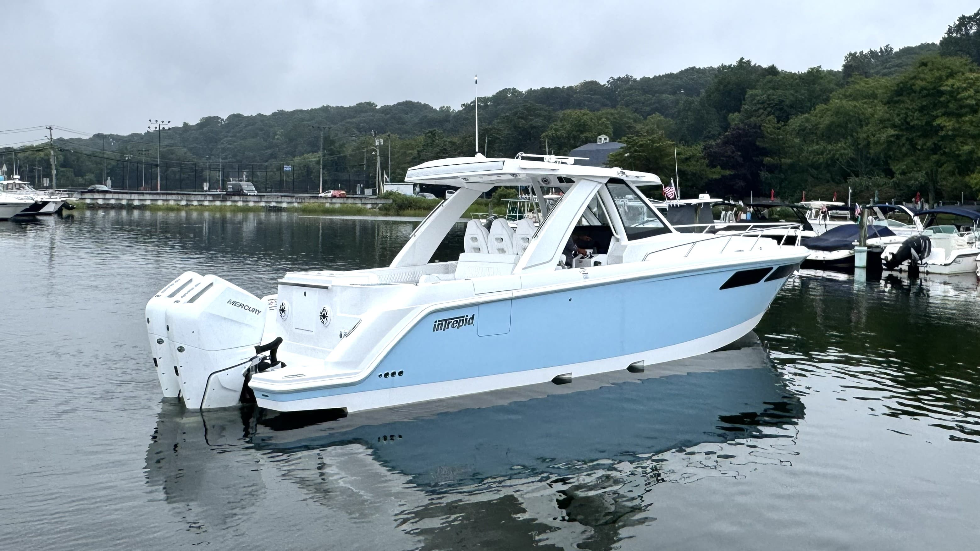 2026 Intrepid Powerboats 35 Valor in vendita a Huntington, NY Center Console 2