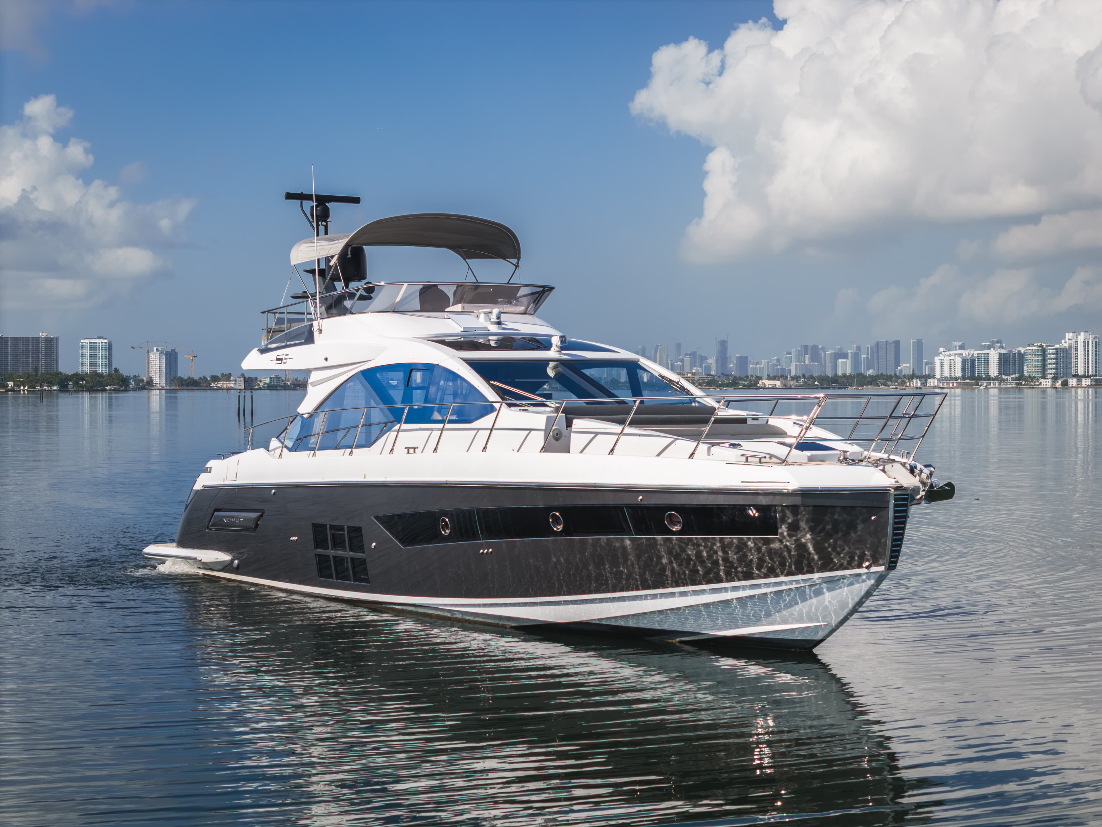 2021 Azimut S6 in vendita a Pompano Beach, FL Motor Yacht 2