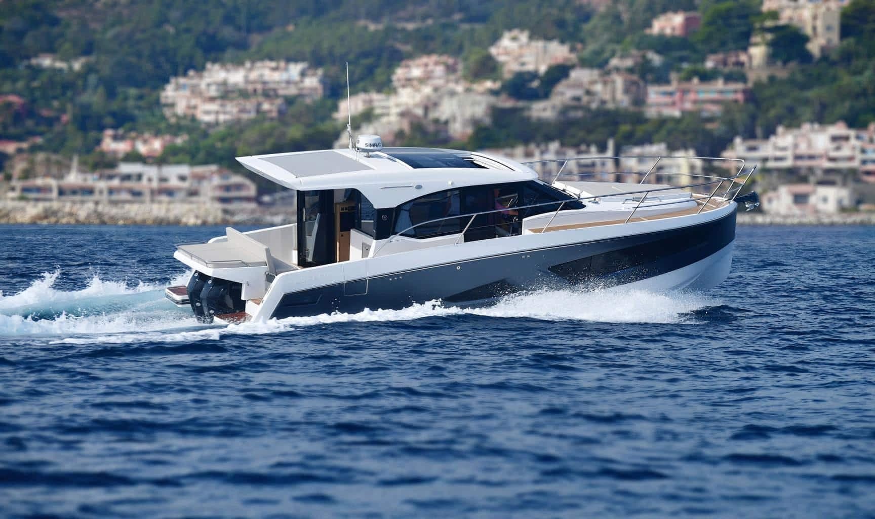 2021 Parker Poland 110 Monaco for Sale in L'Escala, ES Express Cruiser 4