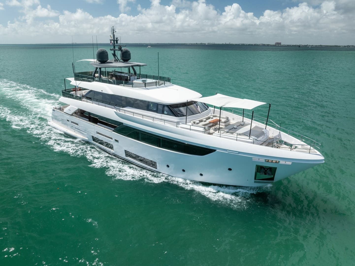 2023 Custom Line Navetta 33 zum Verkauf in Miami, Florida Megayacht