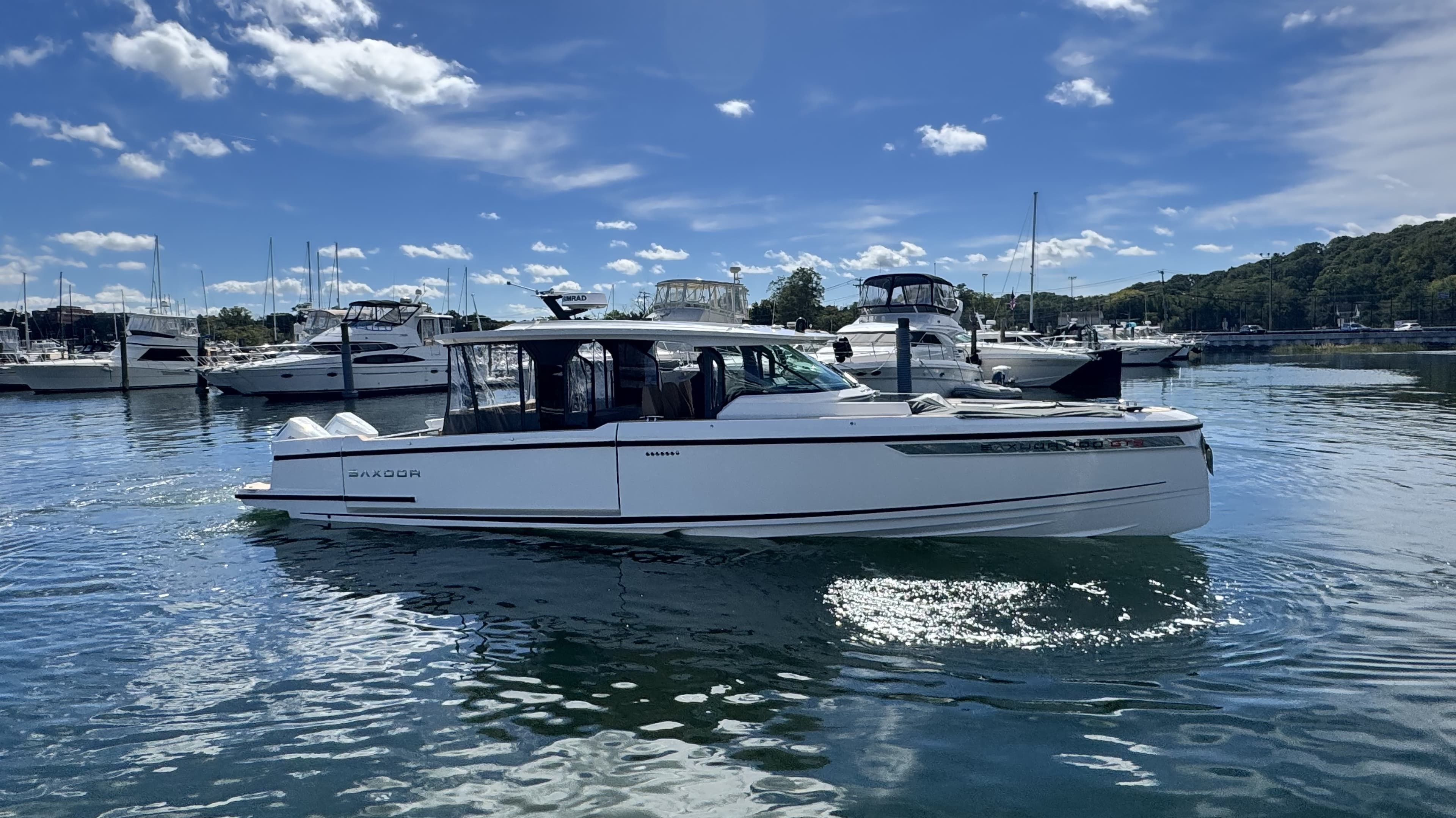 2027 Saxdor 400 GTS for Sale in Huntington, NY Center Console