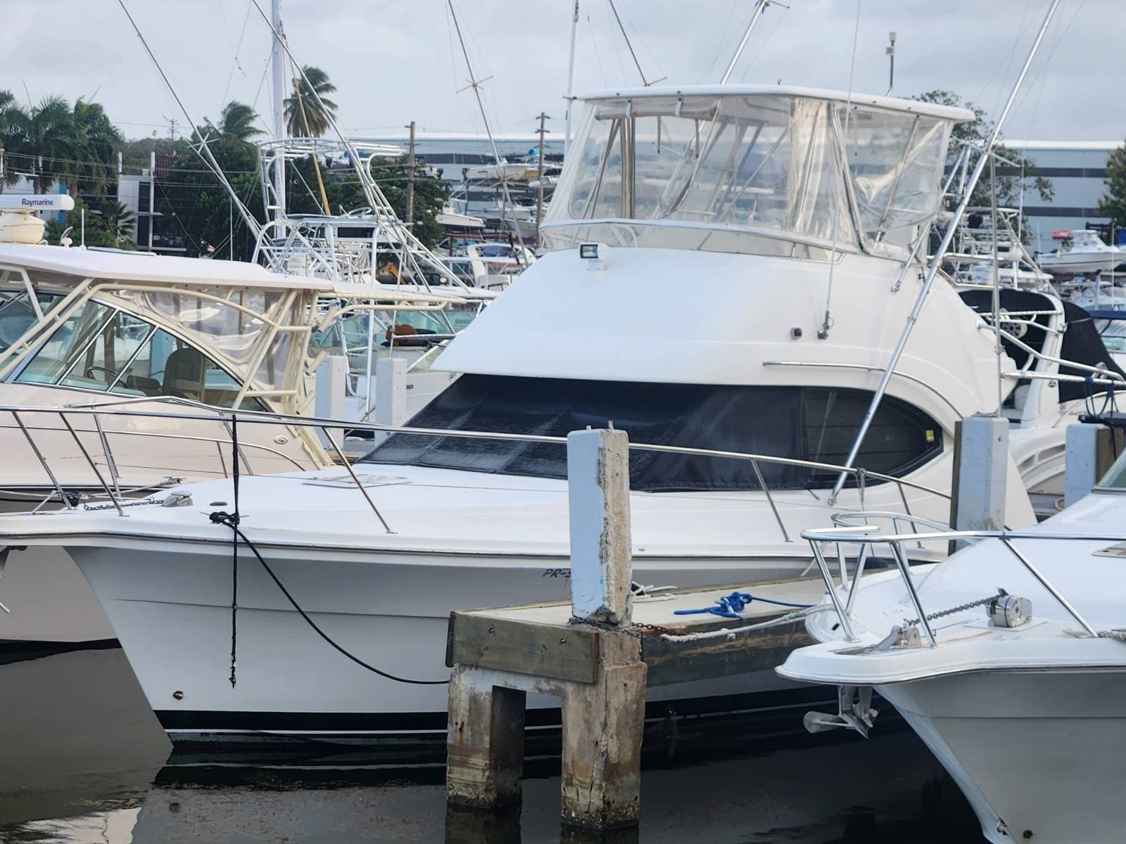 2006 Riviera 33 Flybridge a la venta en Fajardo, PR Flybridge 2