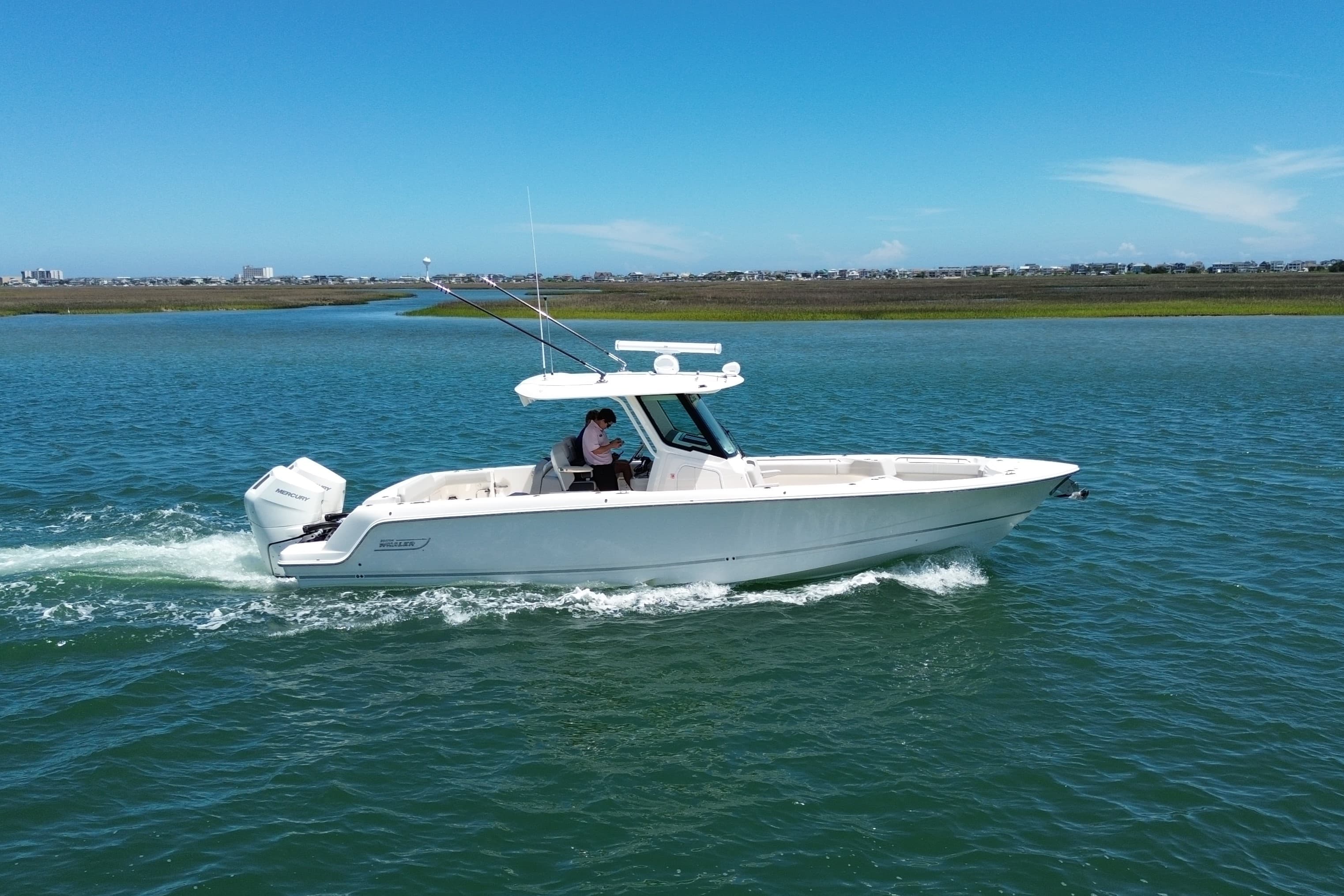 2026 Boston Whaler 330 Outrage a la venta en Wrightsville Beach, North Carolina Center Console