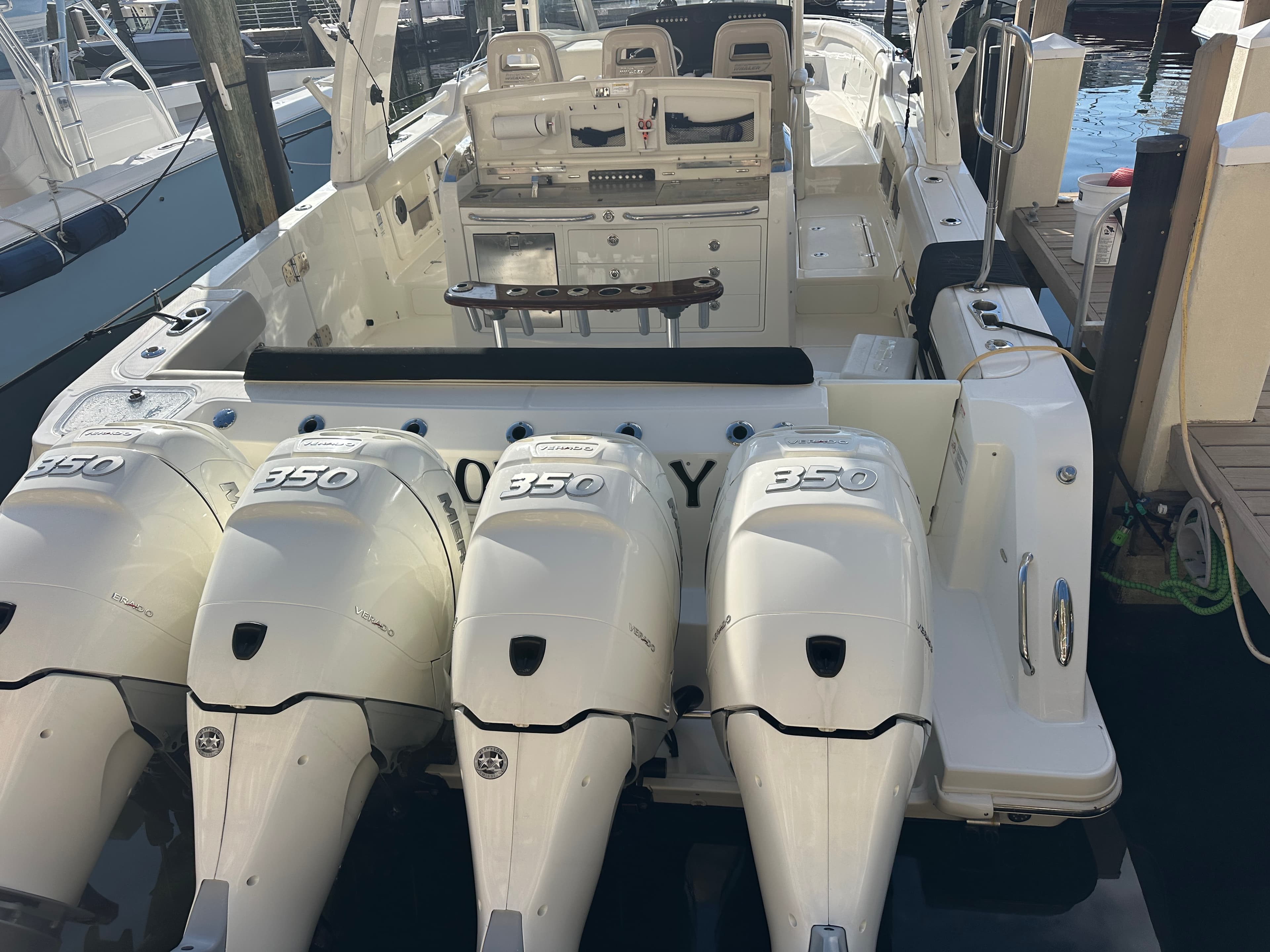 2020 Boston Whaler 420 Outrage a la venta en Jupiter, FL Sport Fishing 4