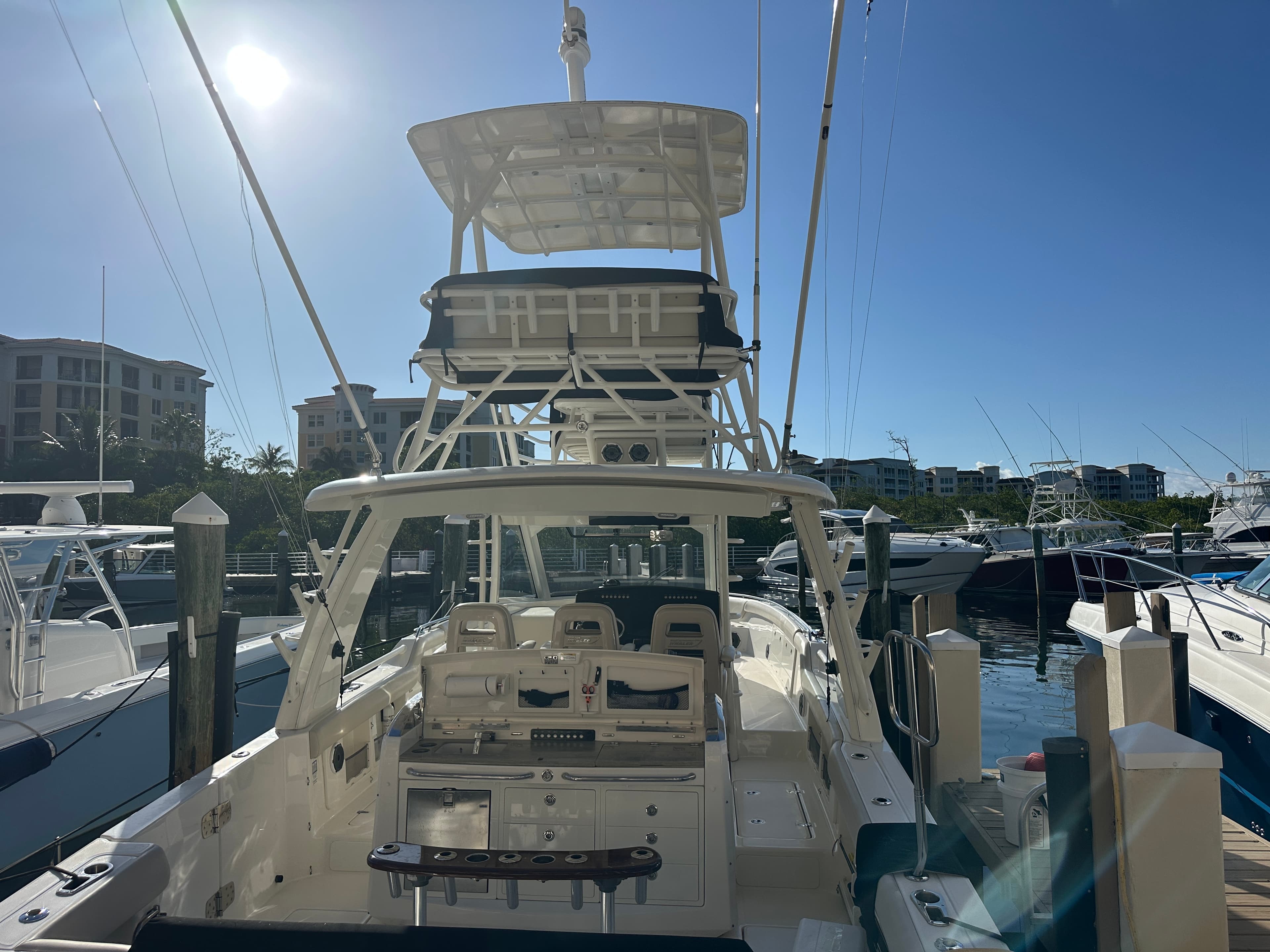 2020 Boston Whaler 420 Outrage a la venta en Jupiter, FL Sport Fishing 5