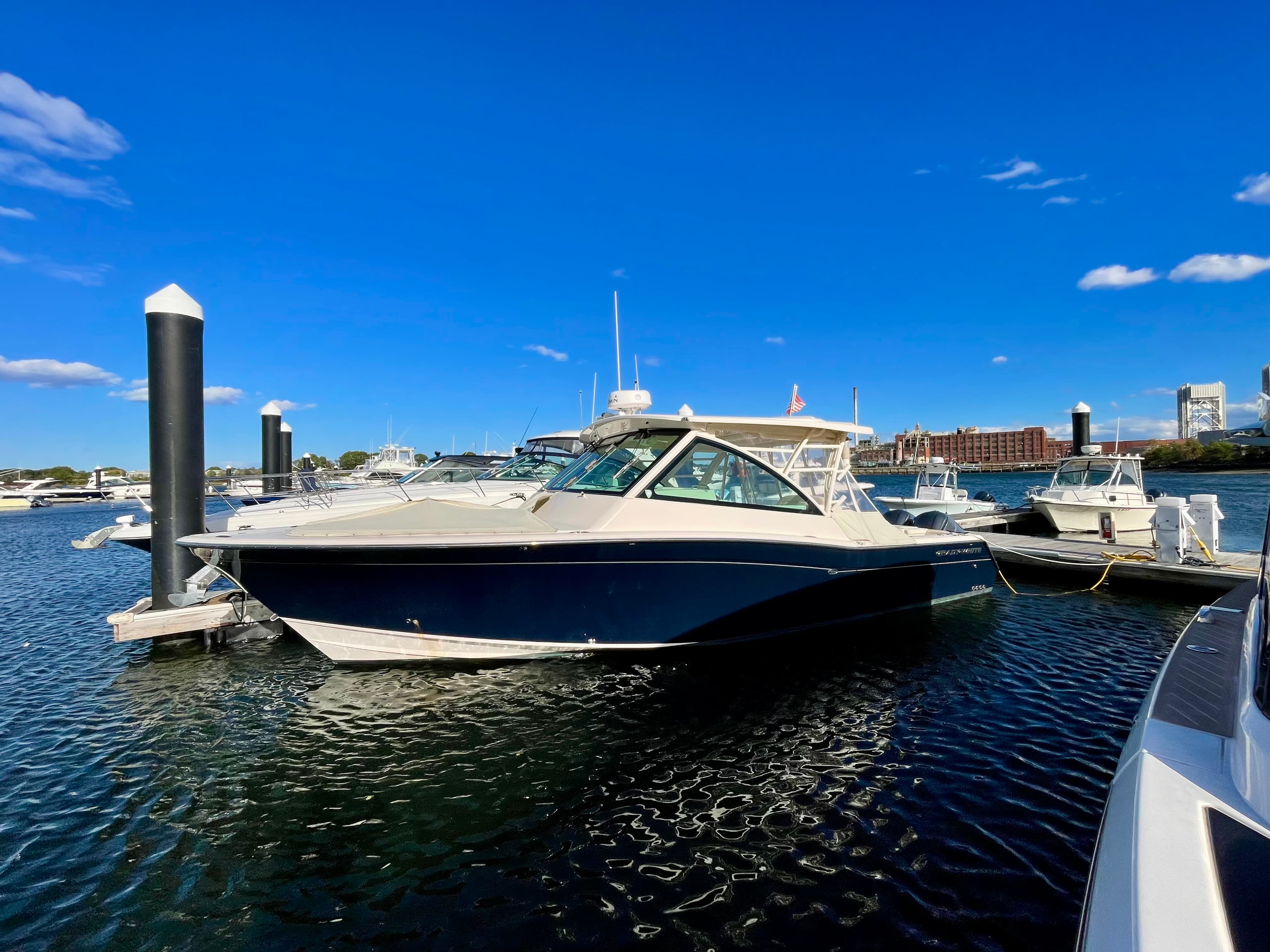 2017 Grady-White Boats Freedom 375 a la venta en Quincy, MA Bowrider