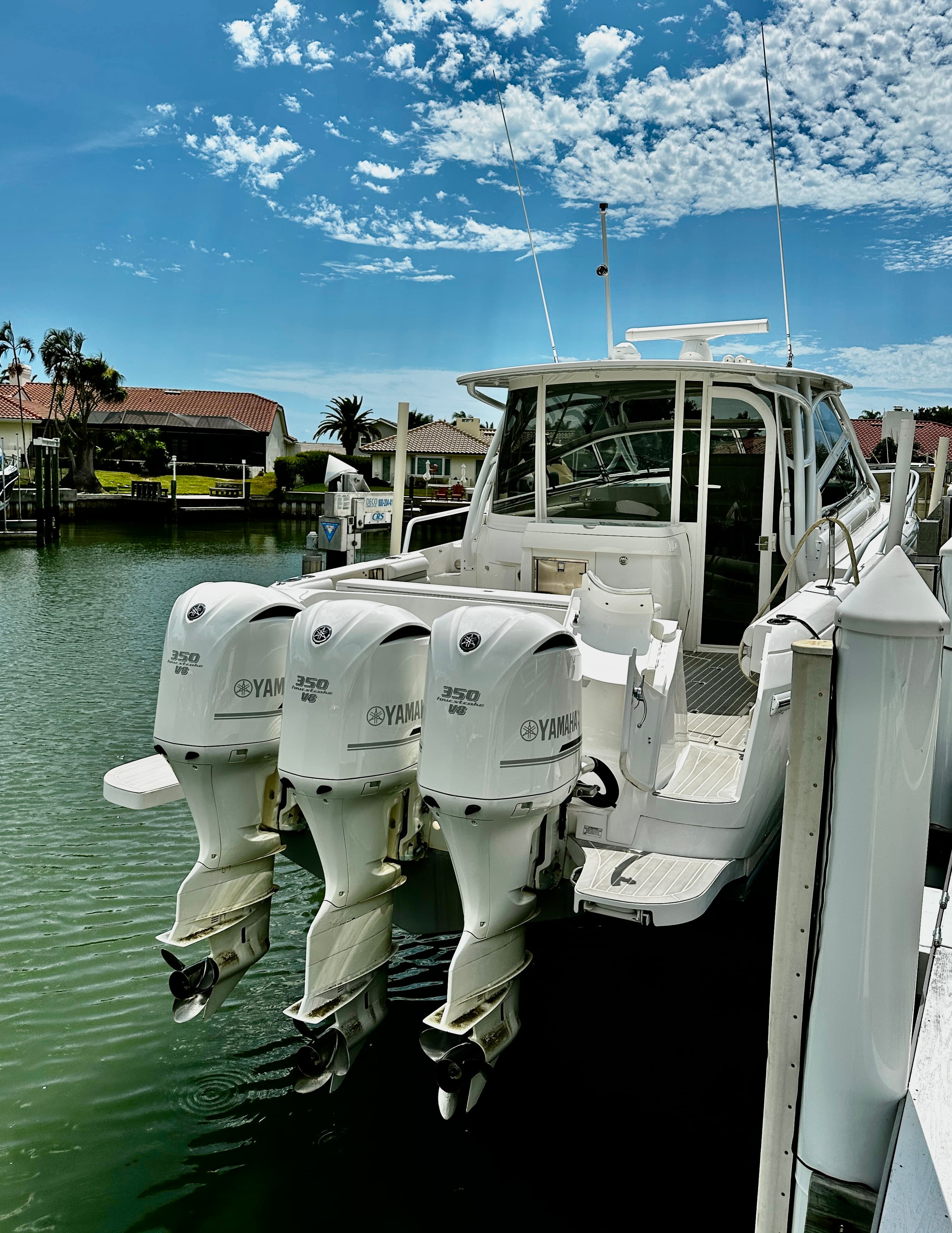 2016 Intrepid Powerboats 430 Sport Yacht zum Verkauf in St. Petersburg, Florida Sport Cruiser 2