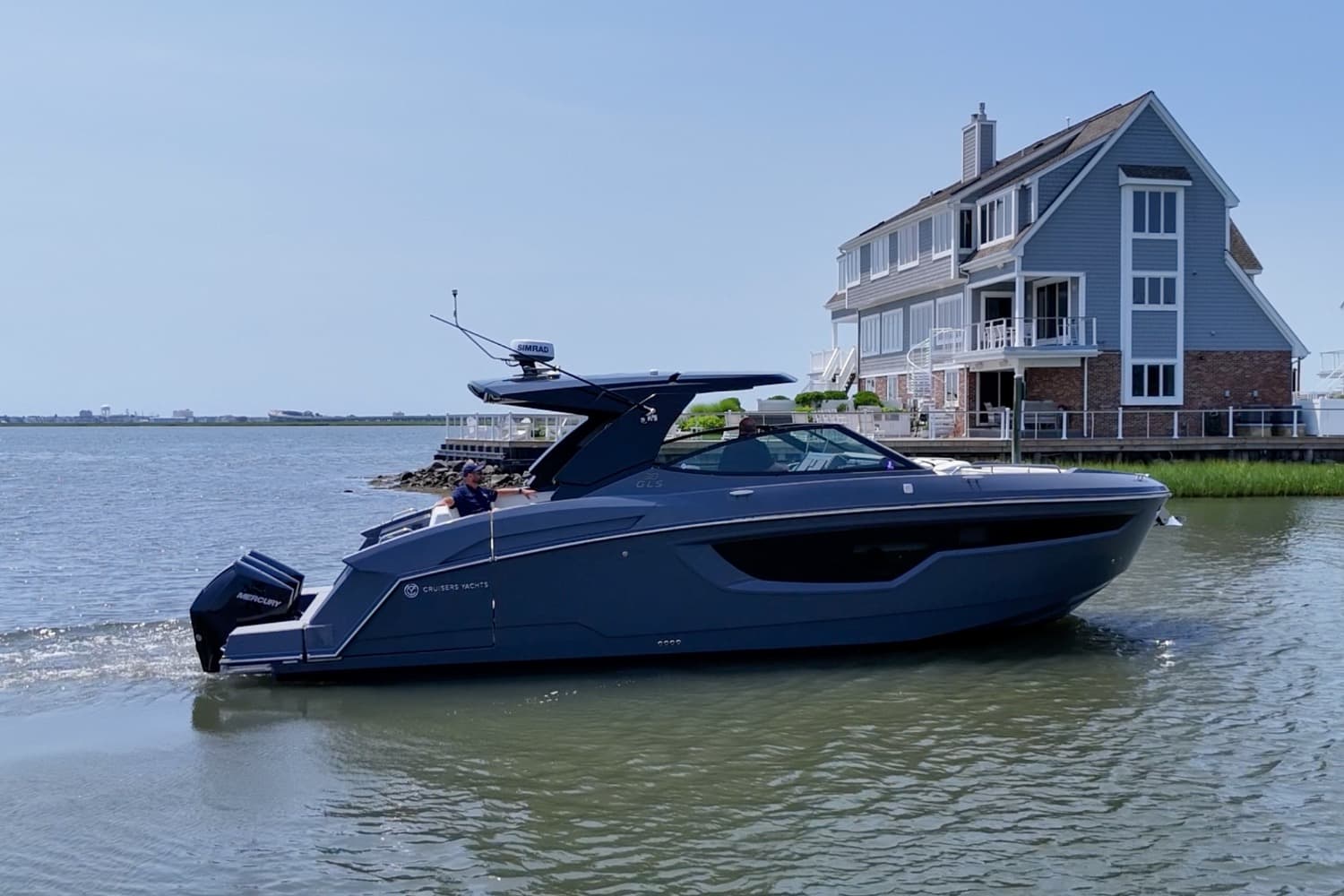 2024 Cruisers Yachts 38 GLS OB for Sale in Somers Point, New Jersey Bowrider