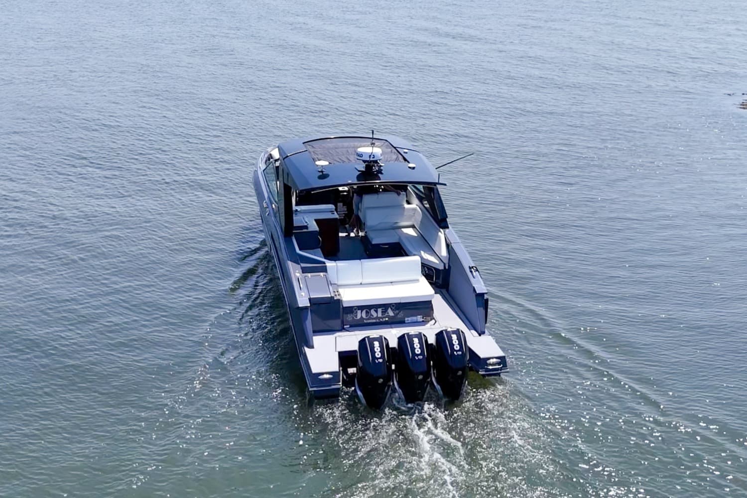 2024 Cruisers Yachts 38 GLS OB for Sale in Somers Point, New Jersey Bowrider 3