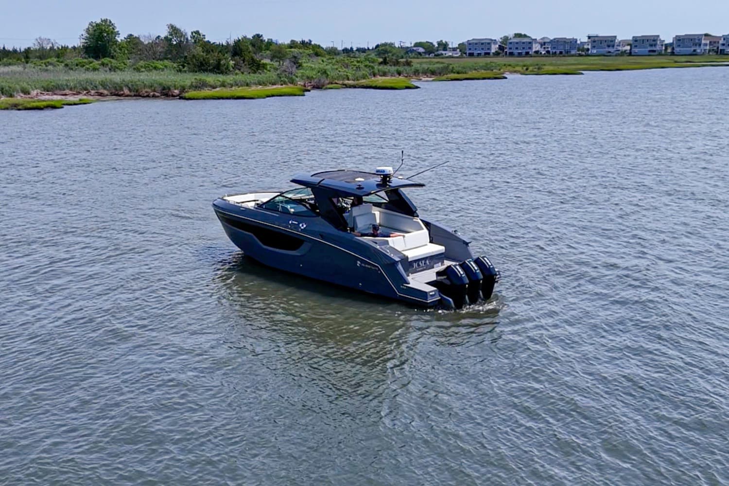 2024 Cruisers Yachts 38 GLS OB for Sale in Somers Point, New Jersey Bowrider 4