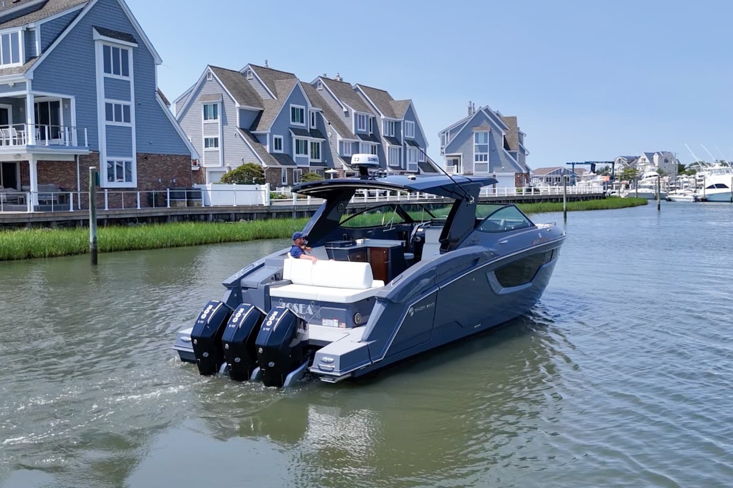2024 Cruisers Yachts 38 GLS OB for Sale in Somers Point, New Jersey Bowrider 5