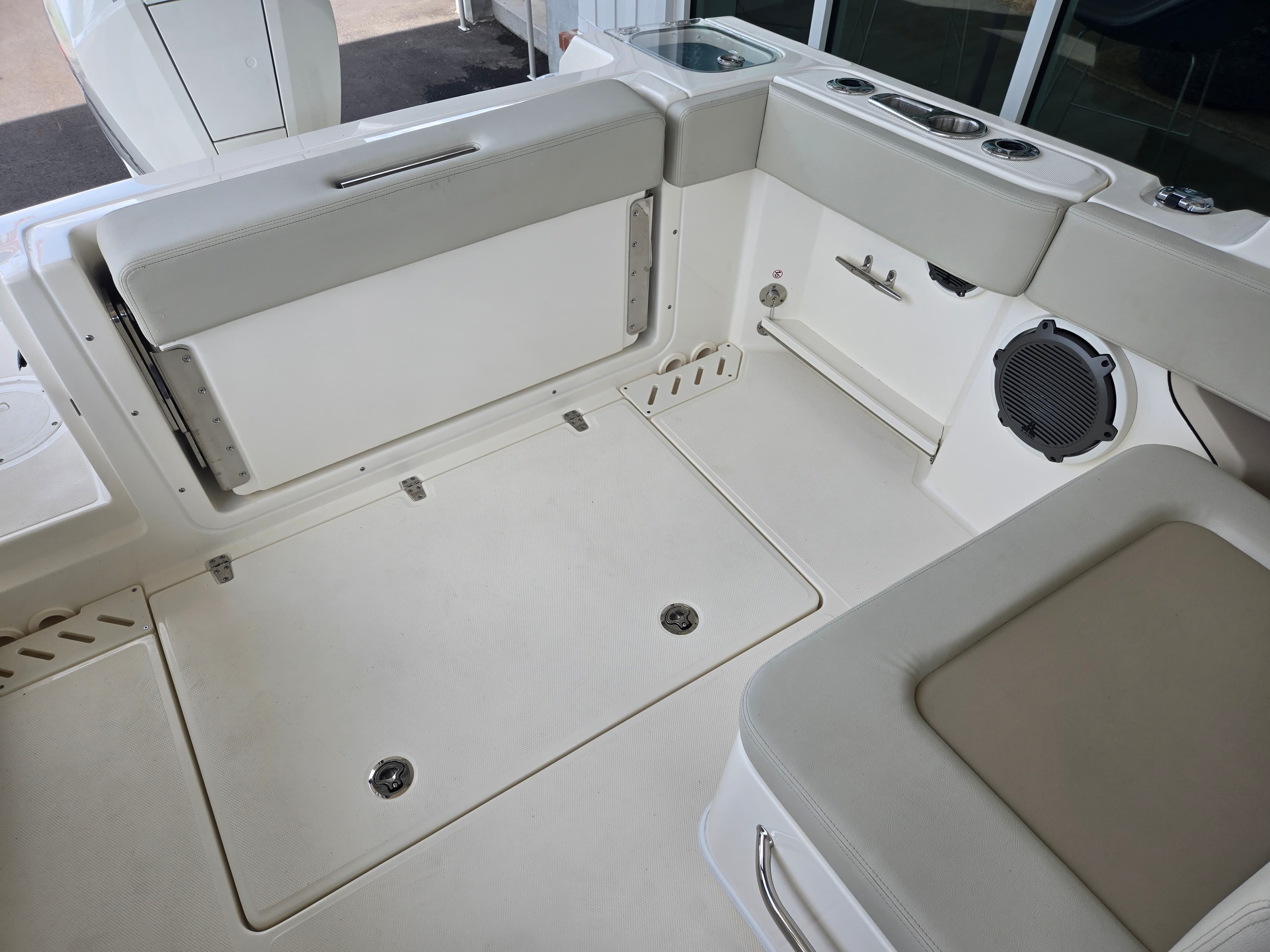 2026 Boston Whaler 240 Vantage for Sale in Charleston, SC Dual Console 5
